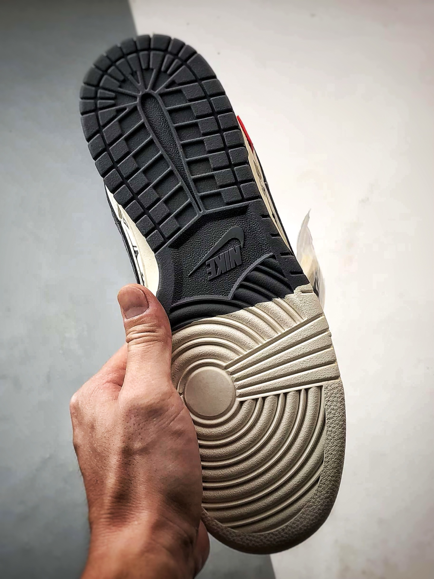 270 NK Dunk Low Retro ”DIY高端定制” LV米白深灰 低帮休闲运动板鞋 HT5088-609