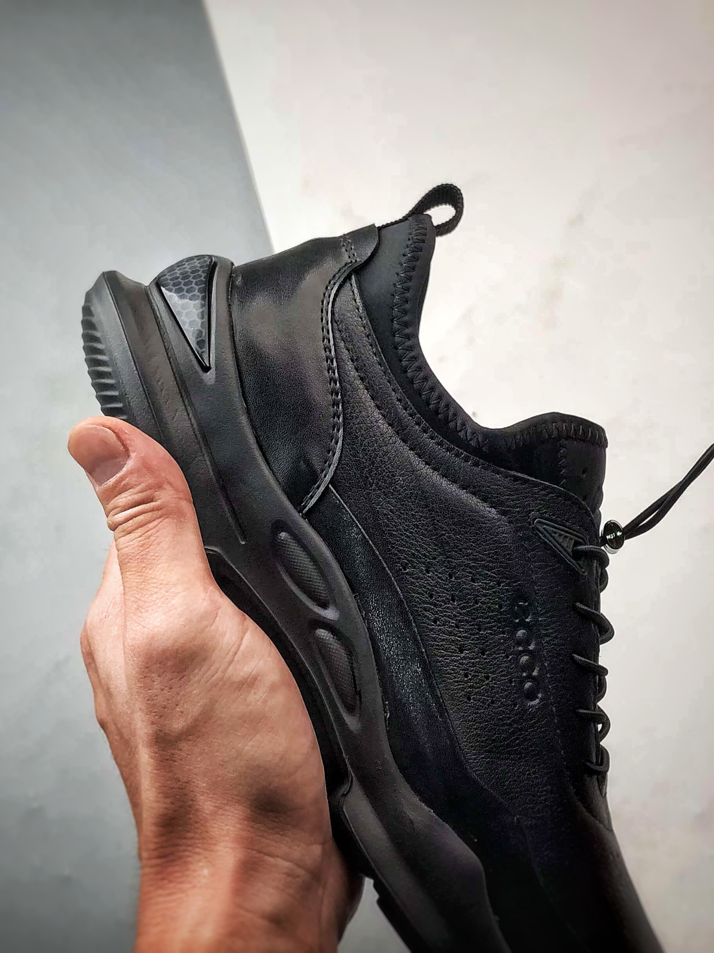 300 Ecco/爱步 健步C系列新款 Biom2025 透气防滑健步跑步鞋 516108