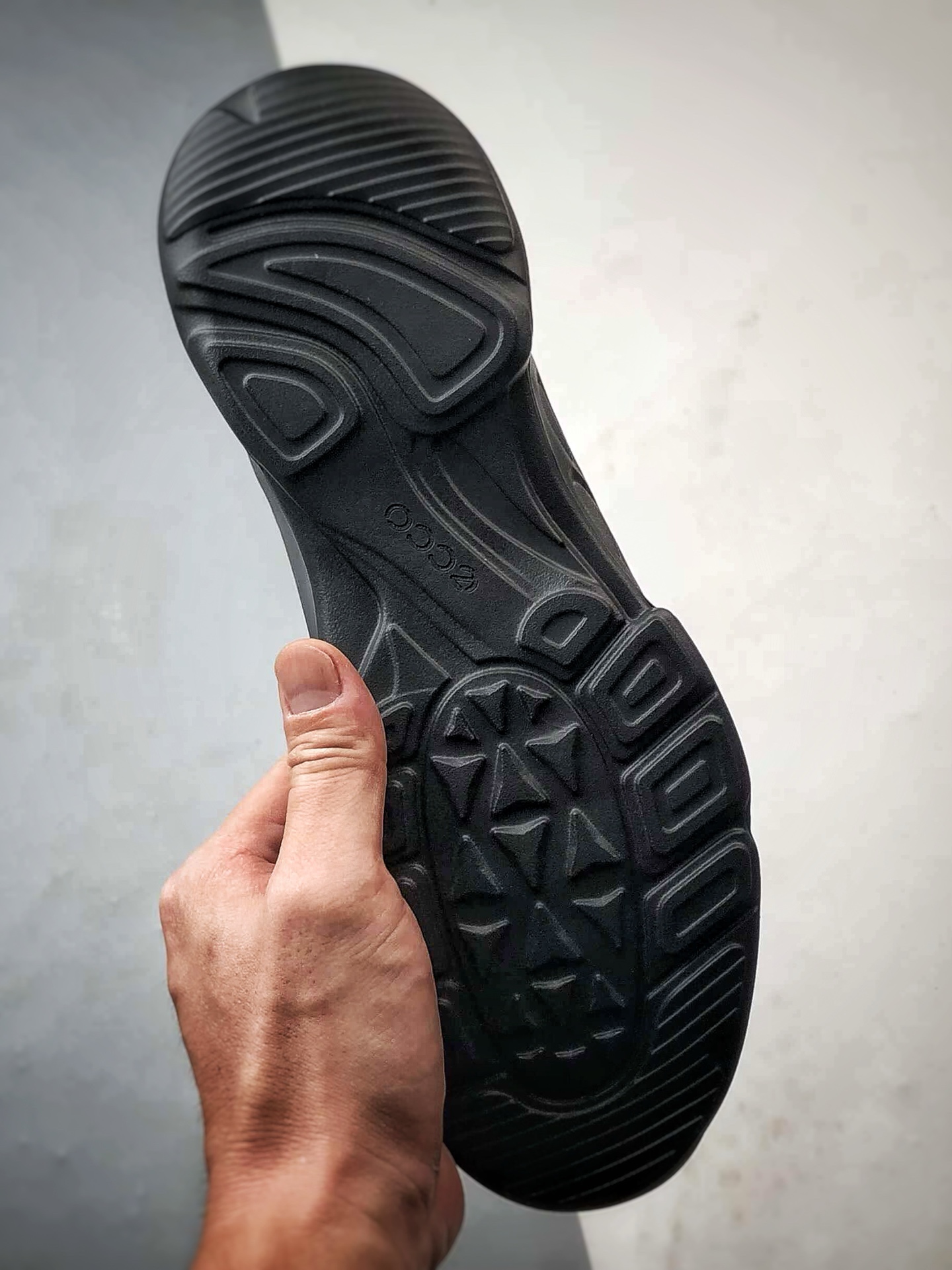 300 Ecco/爱步 健步C系列新款 Biom2025 透气防滑健步跑步鞋 516108