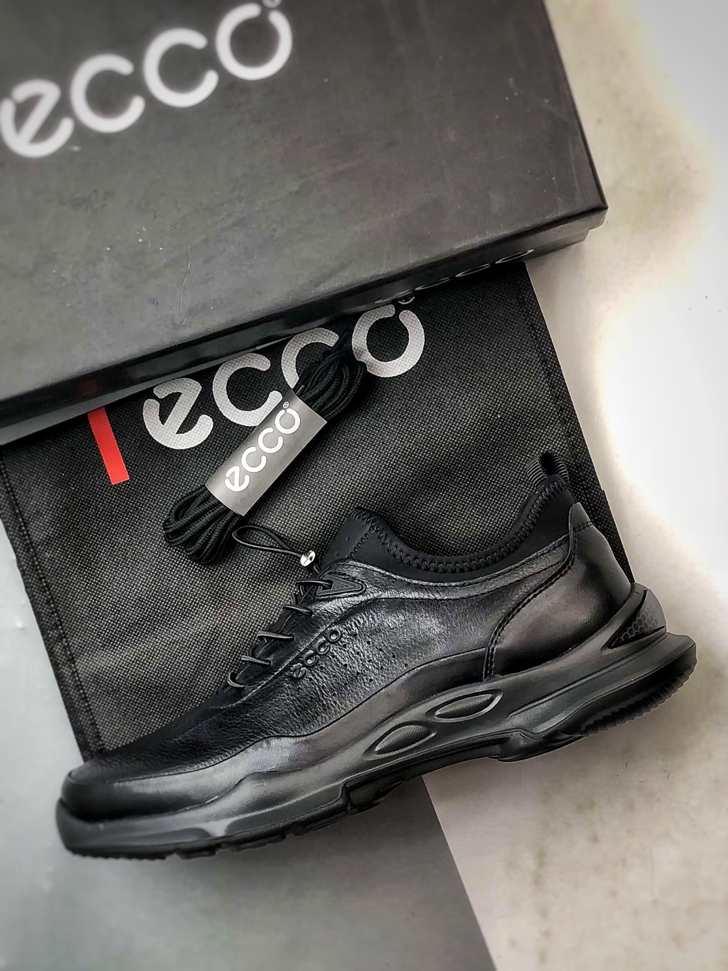 300 Ecco/爱步 健步C系列新款 Biom2025 透气防滑健步跑步鞋 516108