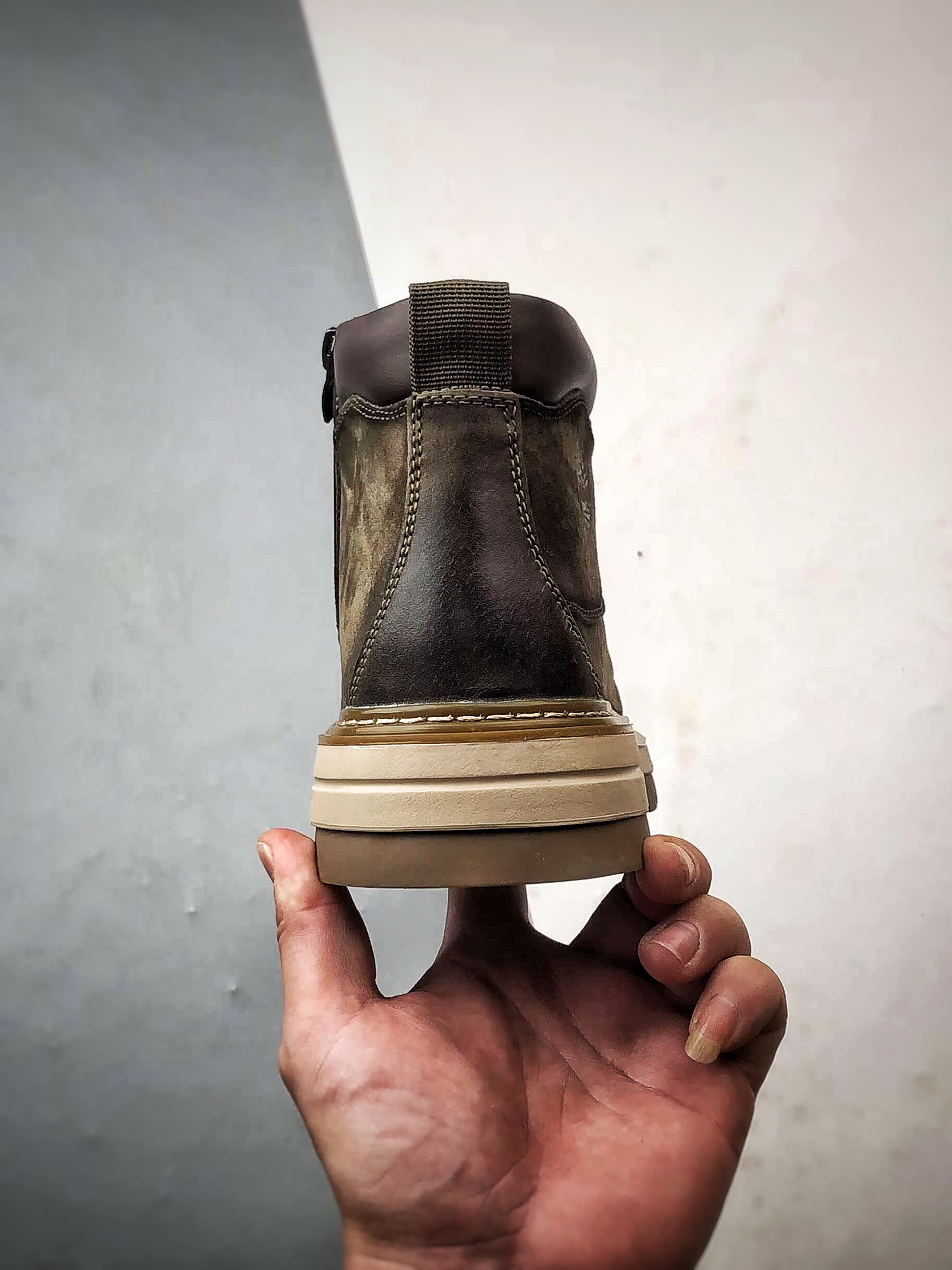 280 Timberland 添柏岚/天伯伦 户外高帮休闲大黄靴 TB10033