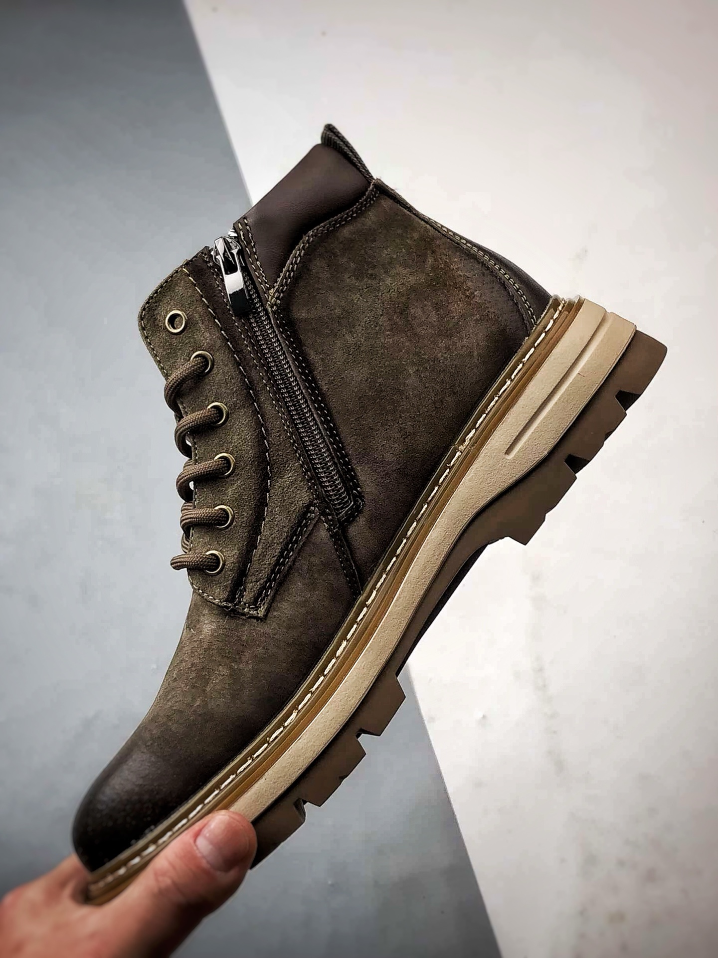 280 Timberland 添柏岚/天伯伦 户外高帮休闲大黄靴 TB10033