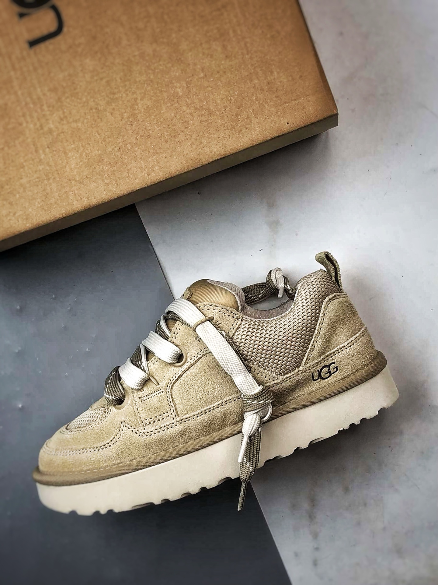 320 UGG Lowmel Lo 4032 梅尔系列 米灰 顶级莞产版 经典秋冬羊皮毛一体雪地靴