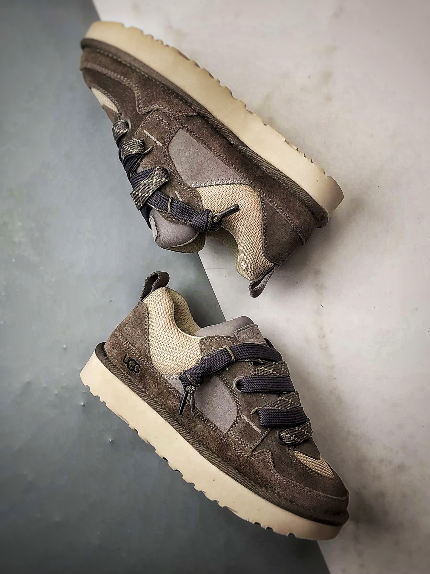 320 UGG Lowmel Lo 4032 梅尔系列 褐米 顶级莞产版 经典秋冬羊皮毛一体雪地靴