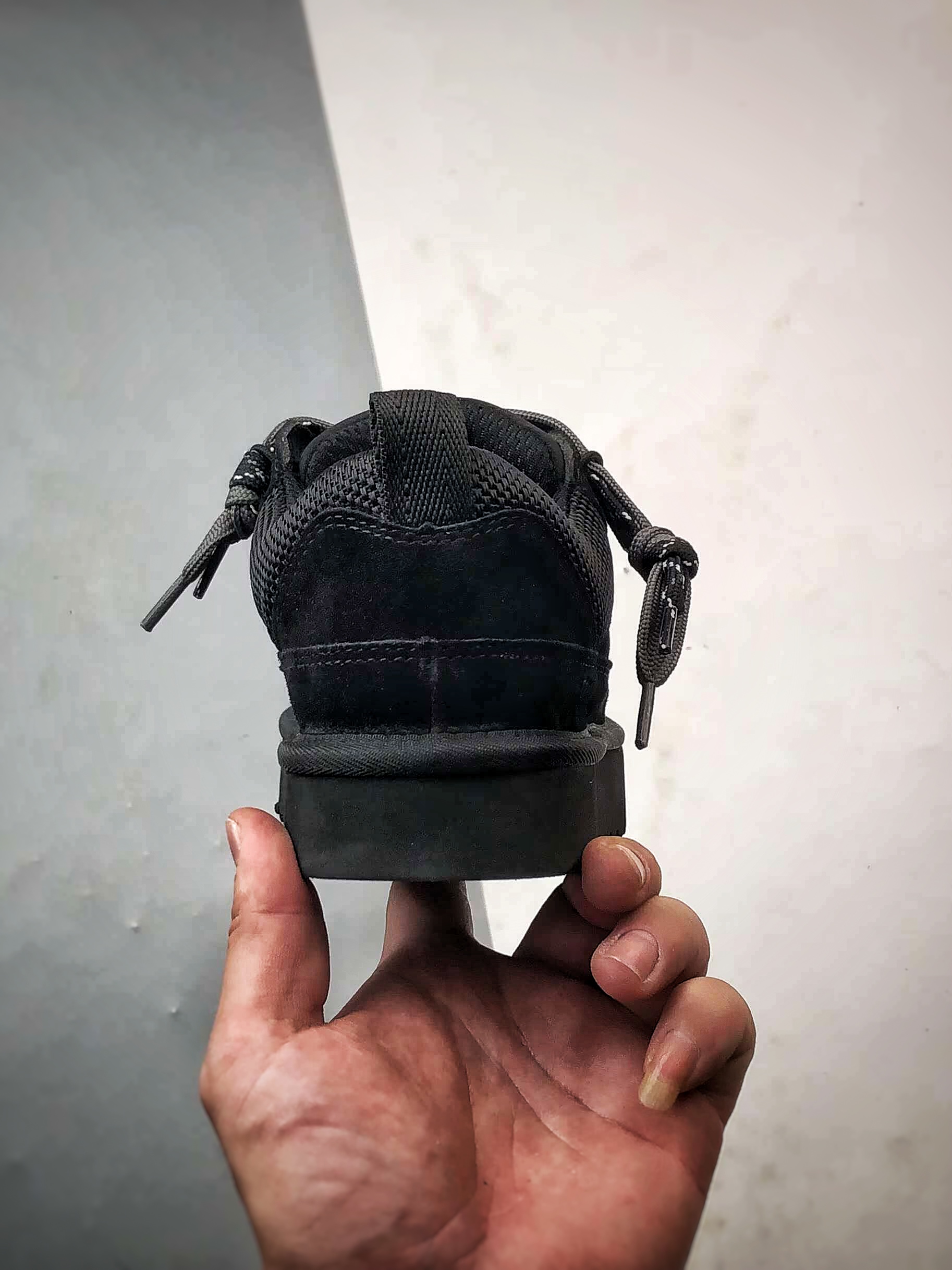 320 UGG Lowmel Lo 4032 梅尔系列 黑色 顶级莞产版 经典秋冬羊皮毛一体雪地靴