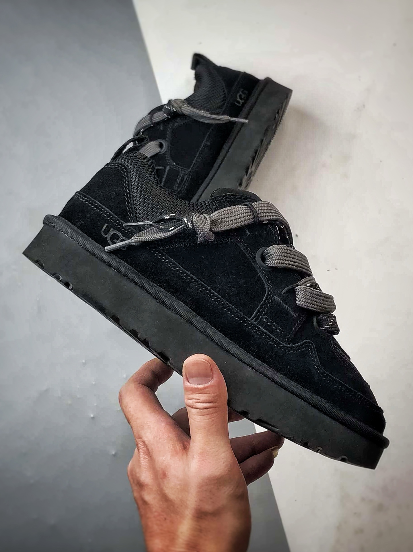 320 UGG Lowmel Lo 4032 梅尔系列 黑色 顶级莞产版 经典秋冬羊皮毛一体雪地靴