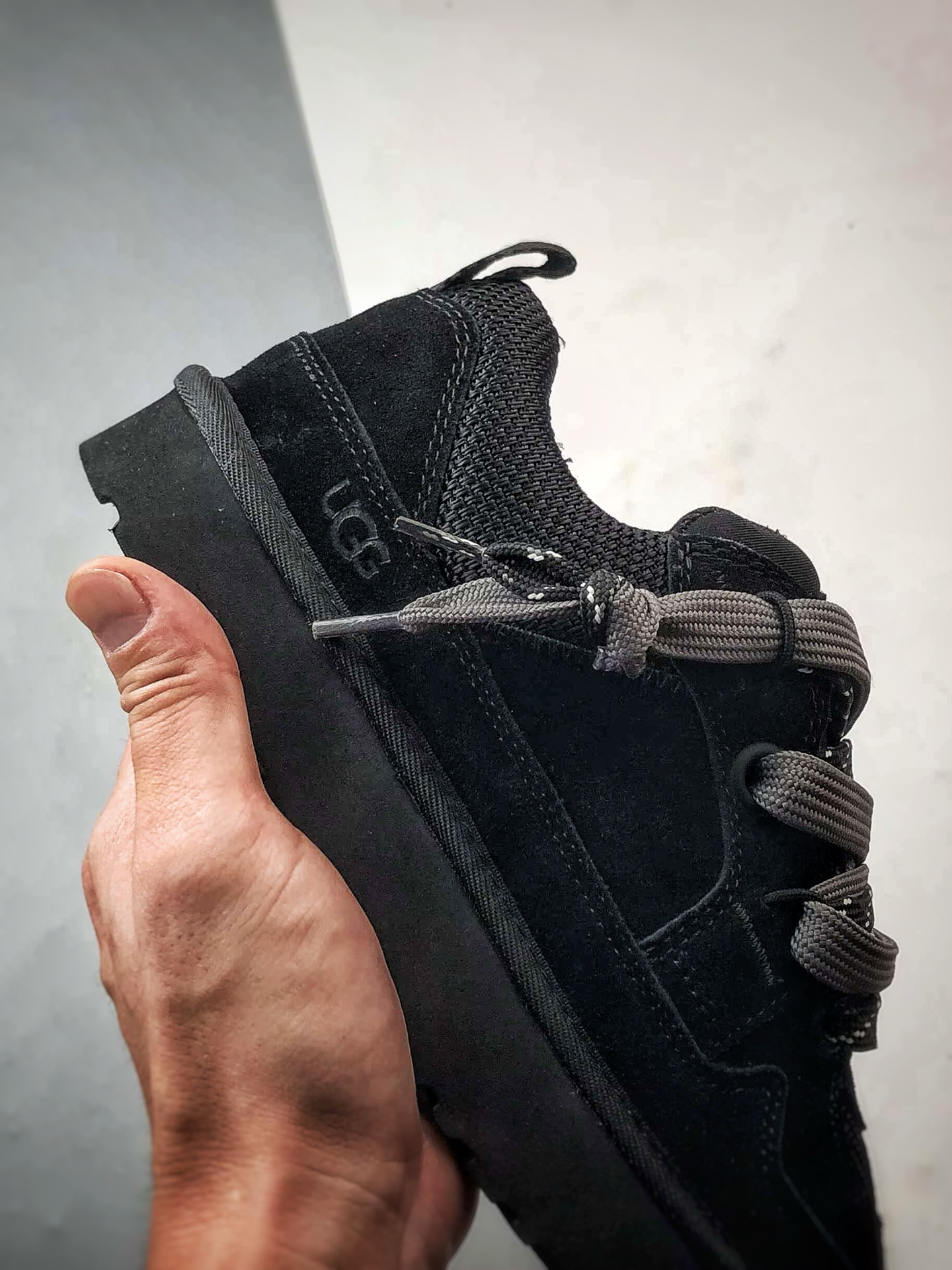 320 UGG Lowmel Lo 4032 梅尔系列 黑色 顶级莞产版 经典秋冬羊皮毛一体雪地靴