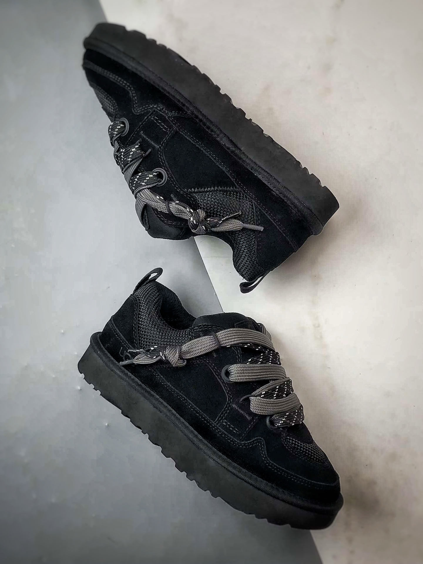 320 UGG Lowmel Lo 4032 梅尔系列 黑色 顶级莞产版 经典秋冬羊皮毛一体雪地靴