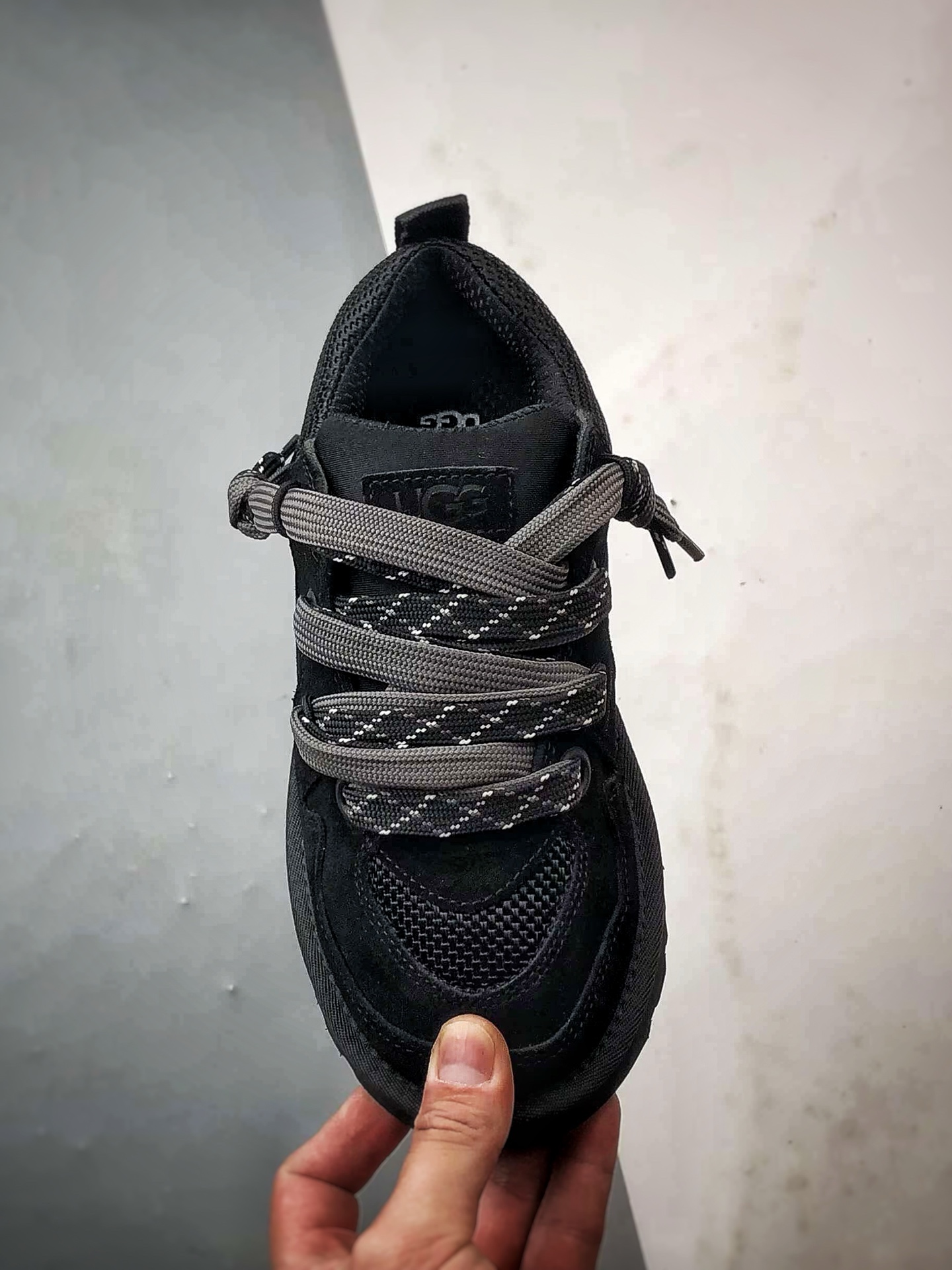 320 UGG Lowmel Lo 4032 梅尔系列 黑色 顶级莞产版 经典秋冬羊皮毛一体雪地靴