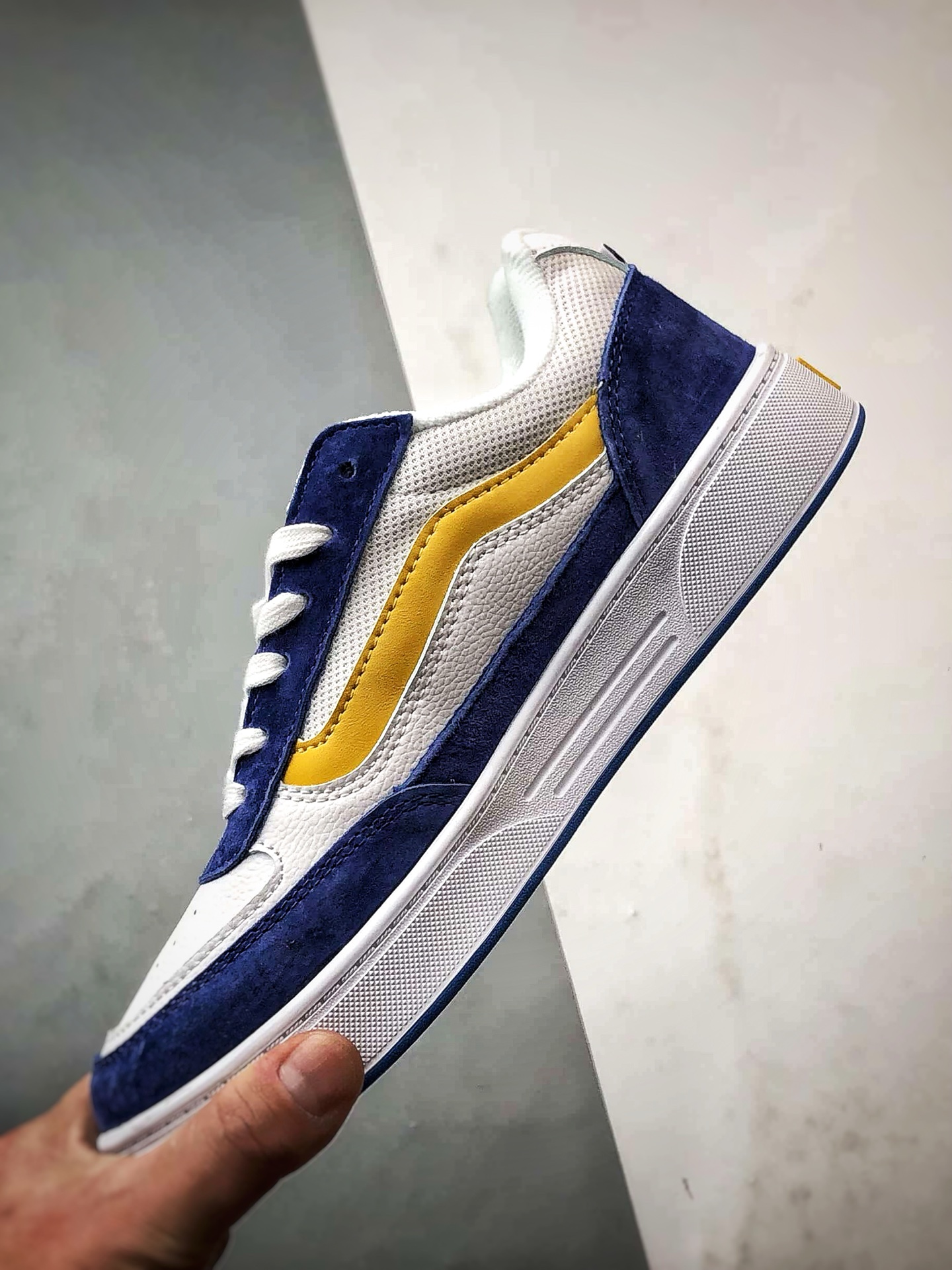 Vans Skate Estazzo 白蓝黄 新品 经典复古厚鞋舌面包鞋 VN000D45BYL