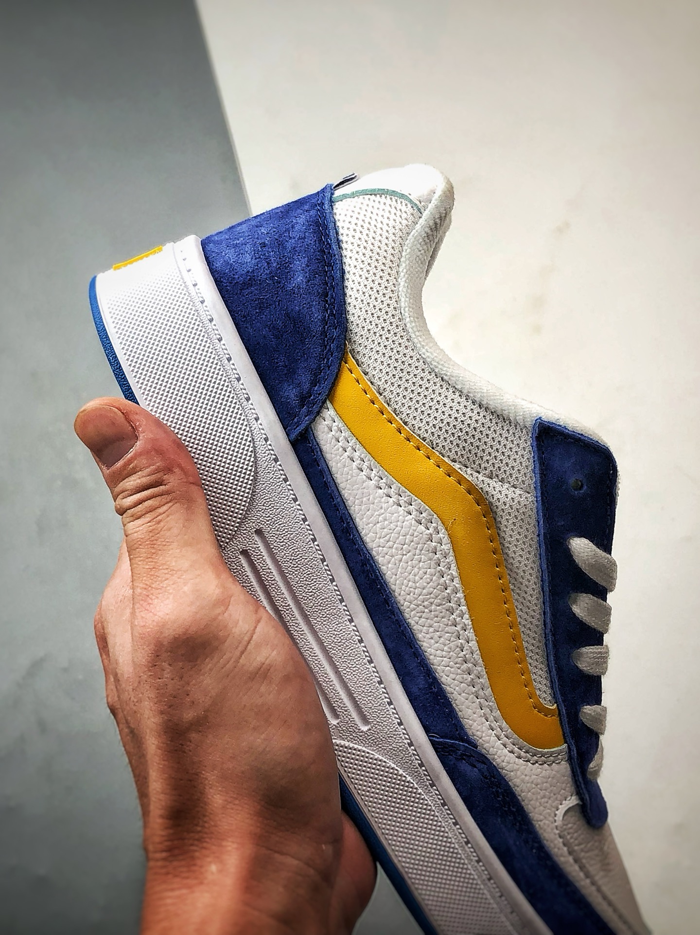 Vans Skate Estazzo 白蓝黄 新品 经典复古厚鞋舌面包鞋 VN000D45BYL