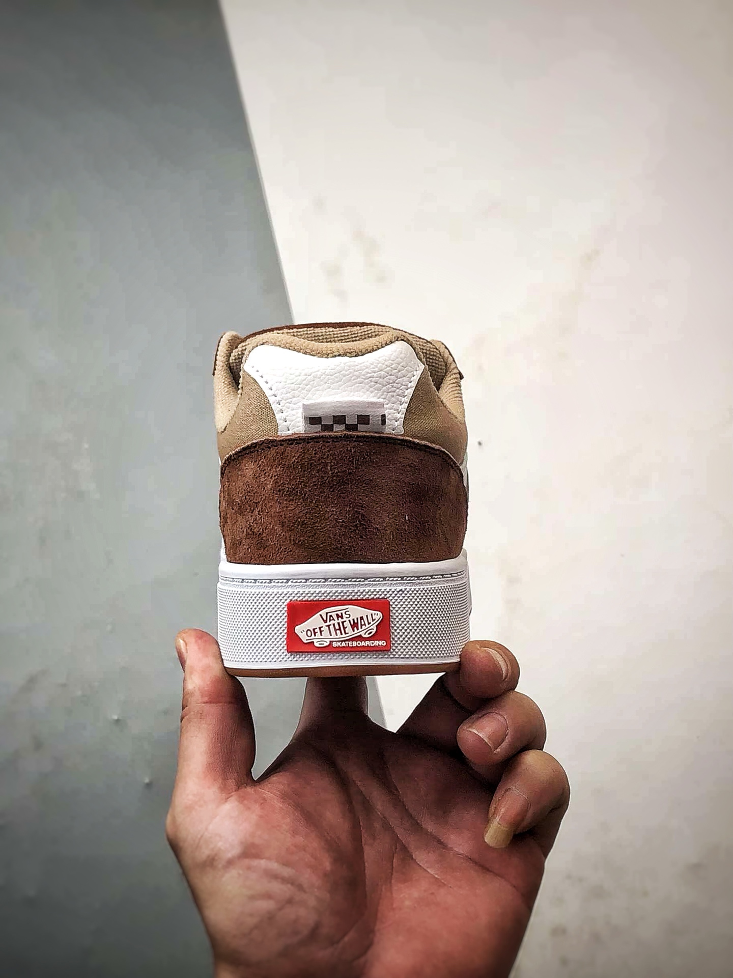 Vans Skate Estazzo 棕色 新品 经典复古厚鞋舌面包鞋 VN000D45BA1-Top High Quatity Cheap Sneakers Fashion Clothing Clothes Bags handbags Shoes of all Brand wholesale With The best Quality And Beautiful Price from China Factory Chinese suppliers wholesaler seller Vans Skate Estazzo 棕色 新品 经典复古厚鞋舌面包鞋 VN000D45BA1