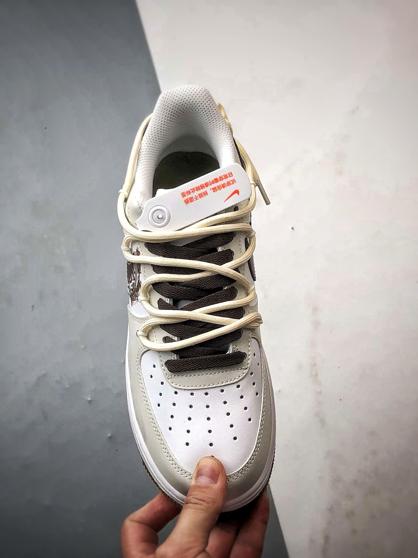 定制球鞋 Air Force 1 Low 时间树轮 白灰棕解构 经典休闲运动板鞋 ZH0316-094-High Quatity Cheap Brand wholesale wholesaler seller Clothes Bags handbags Sneakers Top Fashion Clothing Shoes from China Factory Chinese suppliers best Quality Beautiful Price 定制球鞋 Air Force 1 Low 时间树轮 白灰棕解构 经典休闲运动板鞋 ZH0316-094