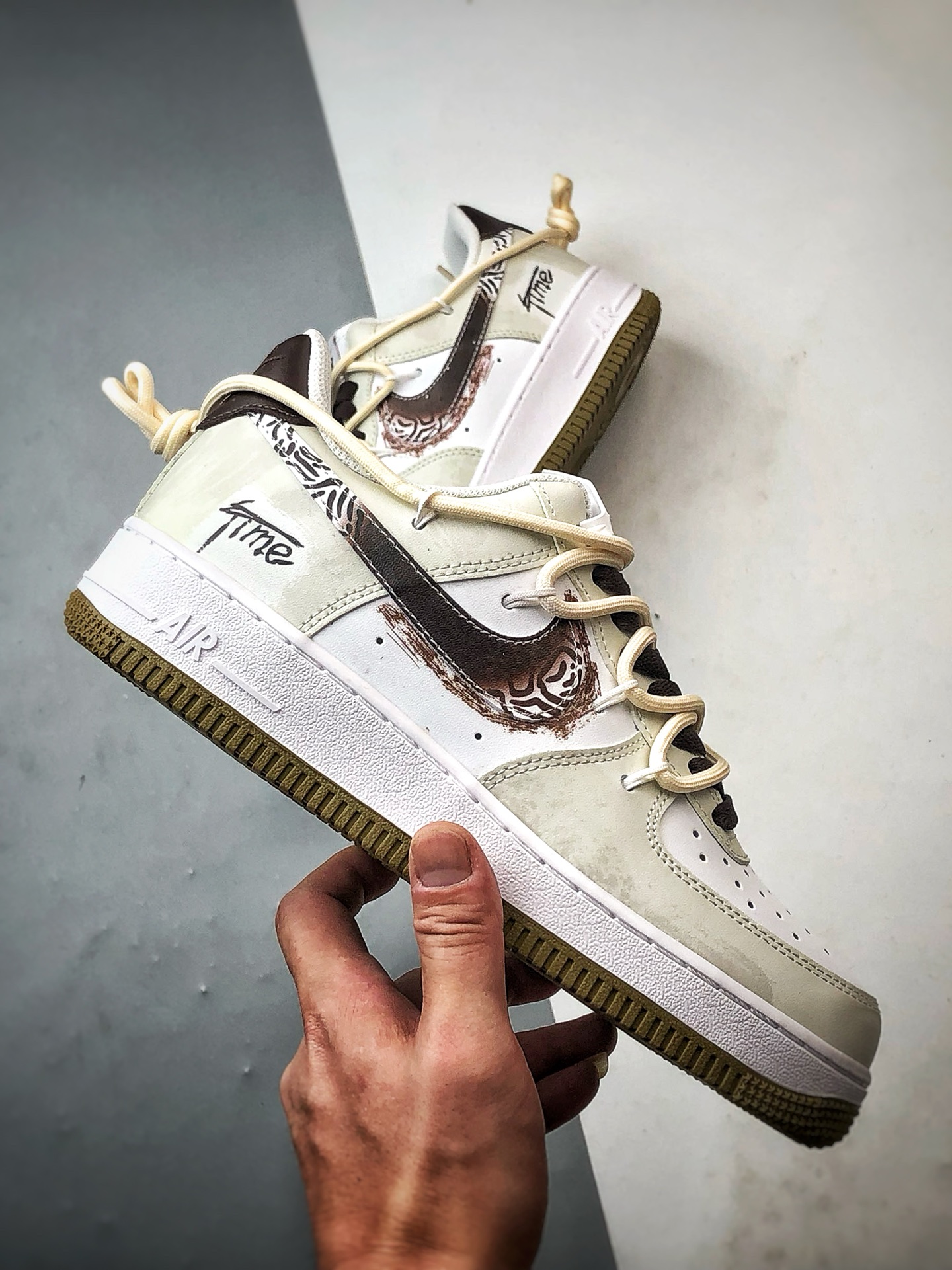定制球鞋 Air Force 1 Low 时间树轮 白灰棕解构 经典休闲运动板鞋 ZH0316-094-High Quatity Cheap Brand wholesale wholesaler seller Clothes Bags handbags Sneakers Top Fashion Clothing Shoes from China Factory Chinese suppliers best Quality Beautiful Price 定制球鞋 Air Force 1 Low 时间树轮 白灰棕解构 经典休闲运动板鞋 ZH0316-094