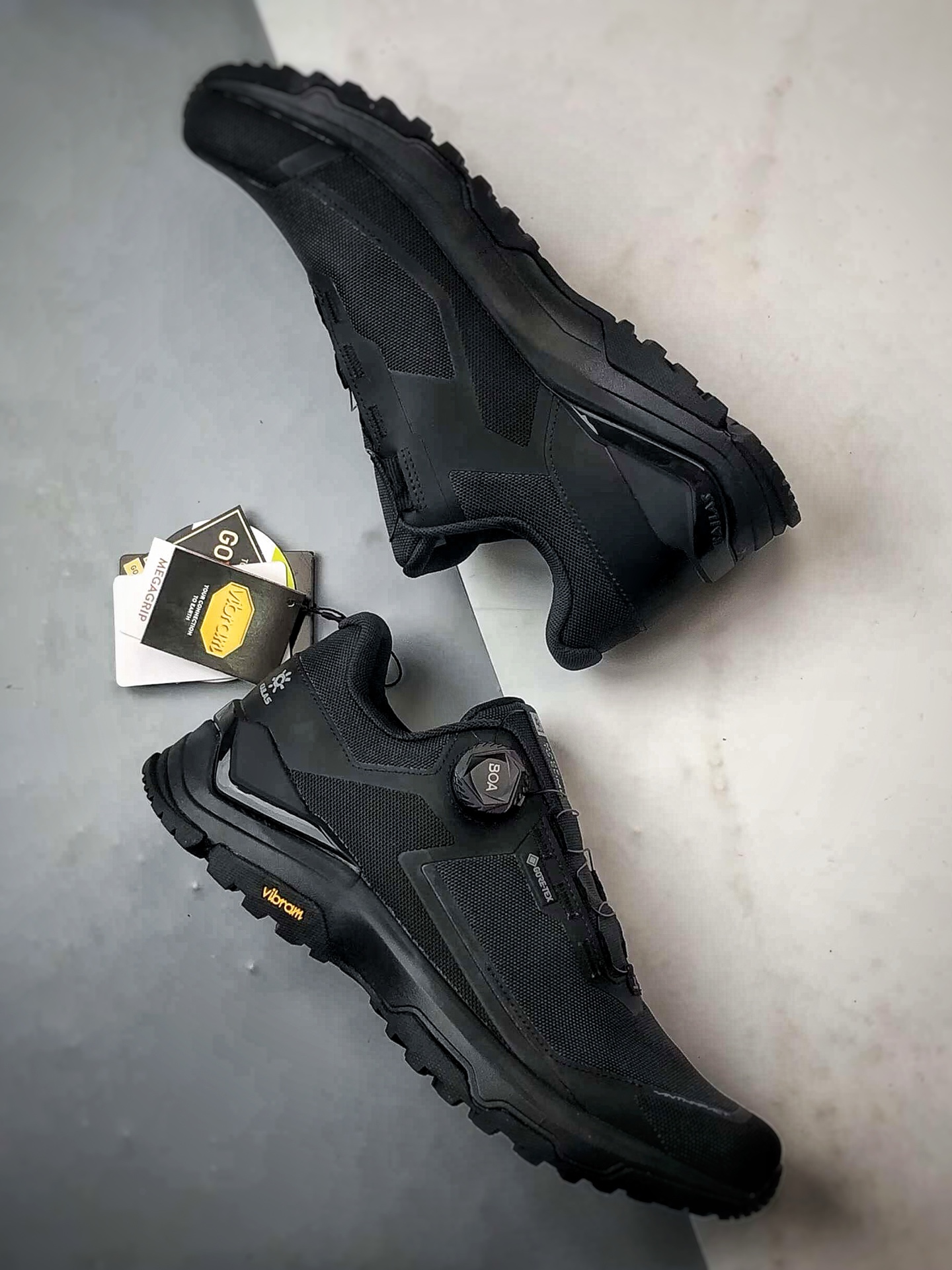 凯乐石KAILAS 界山GTX BOA 墨黑 户外低帮防水登山徒步鞋