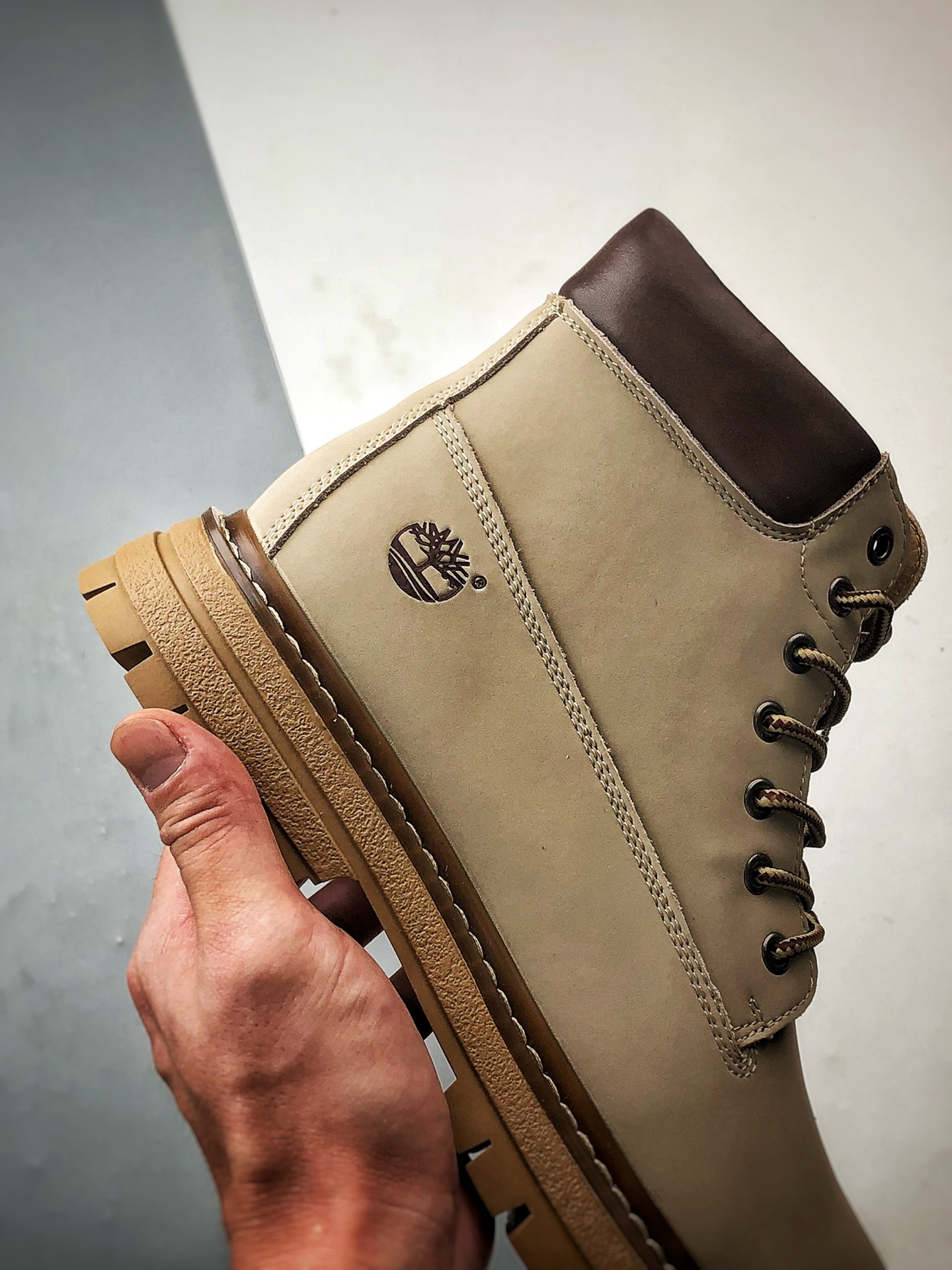 320 Timberland 添柏岚/天伯伦 秋冬新品 户外高帮休闲大黄靴系列 A18065M