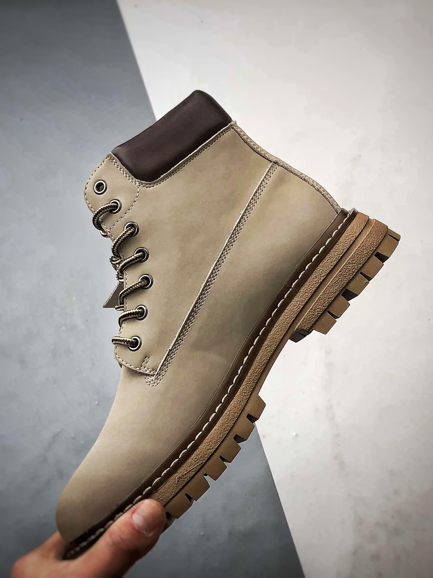 320 Timberland 添柏岚/天伯伦 秋冬新品 户外高帮休闲大黄靴系列 A18065M