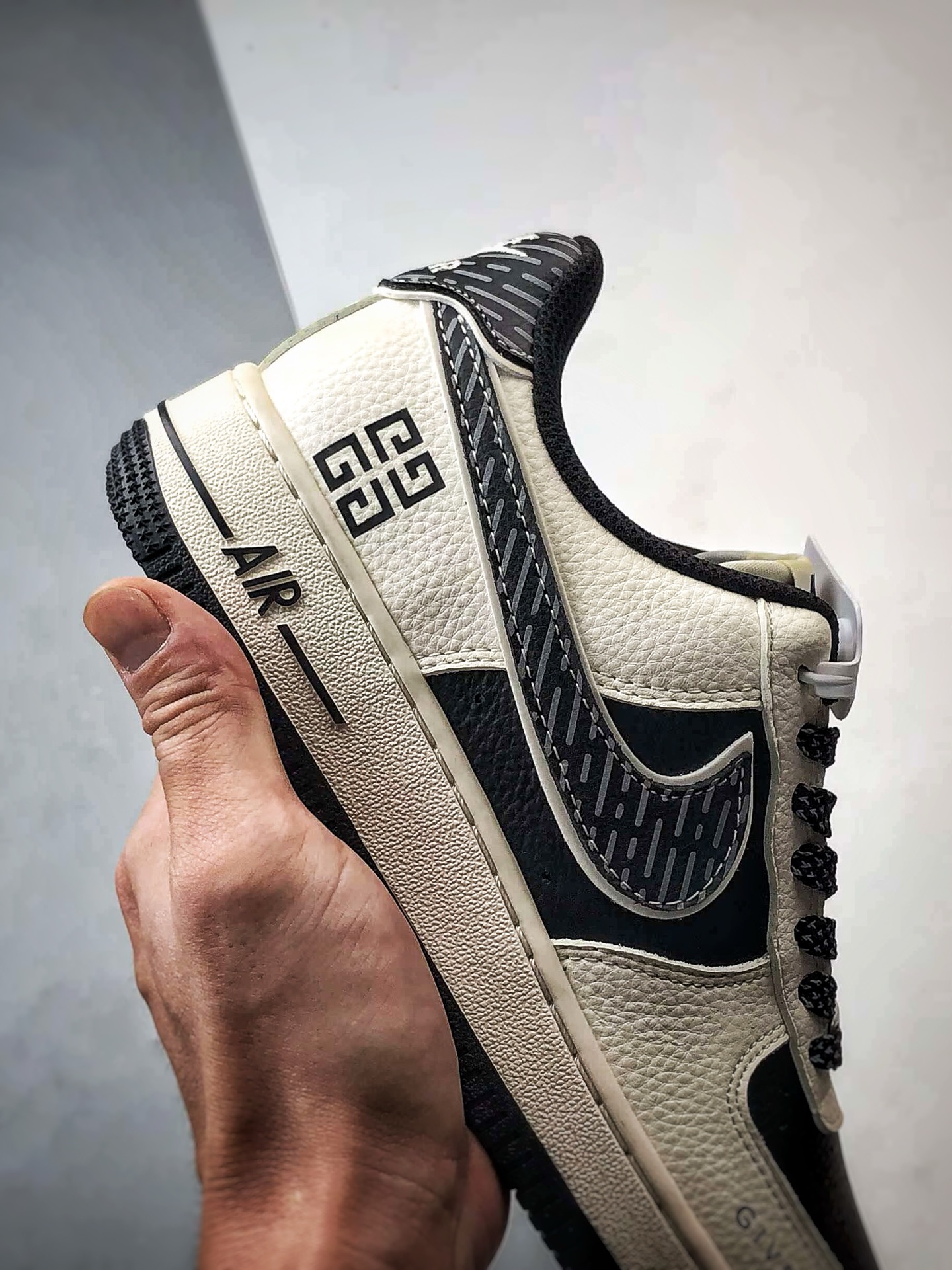 GVC x Air Force 1 Low 米白黑 JP8048-002