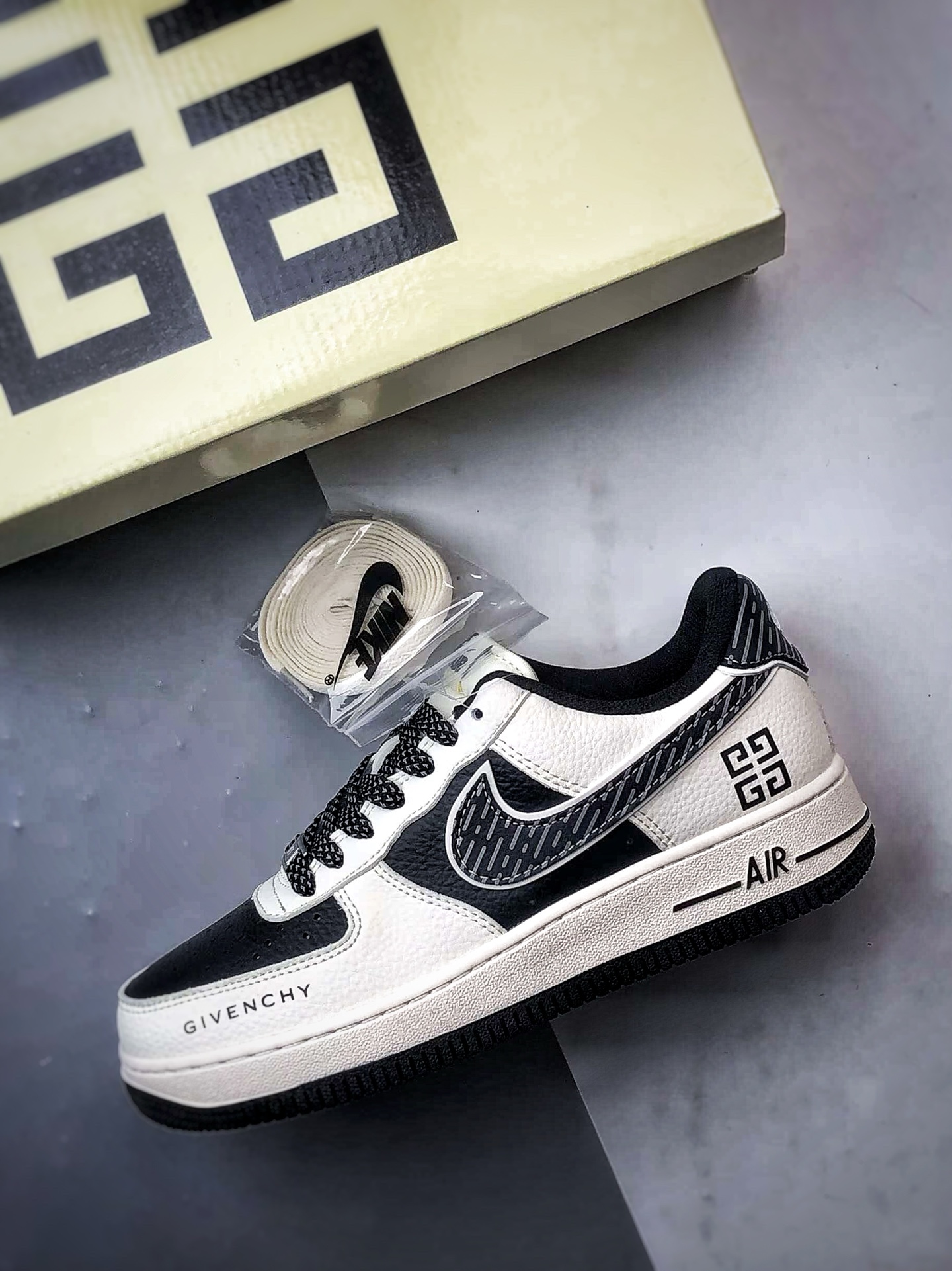 GVC x Air Force 1 Low 米白黑 JP8048-002