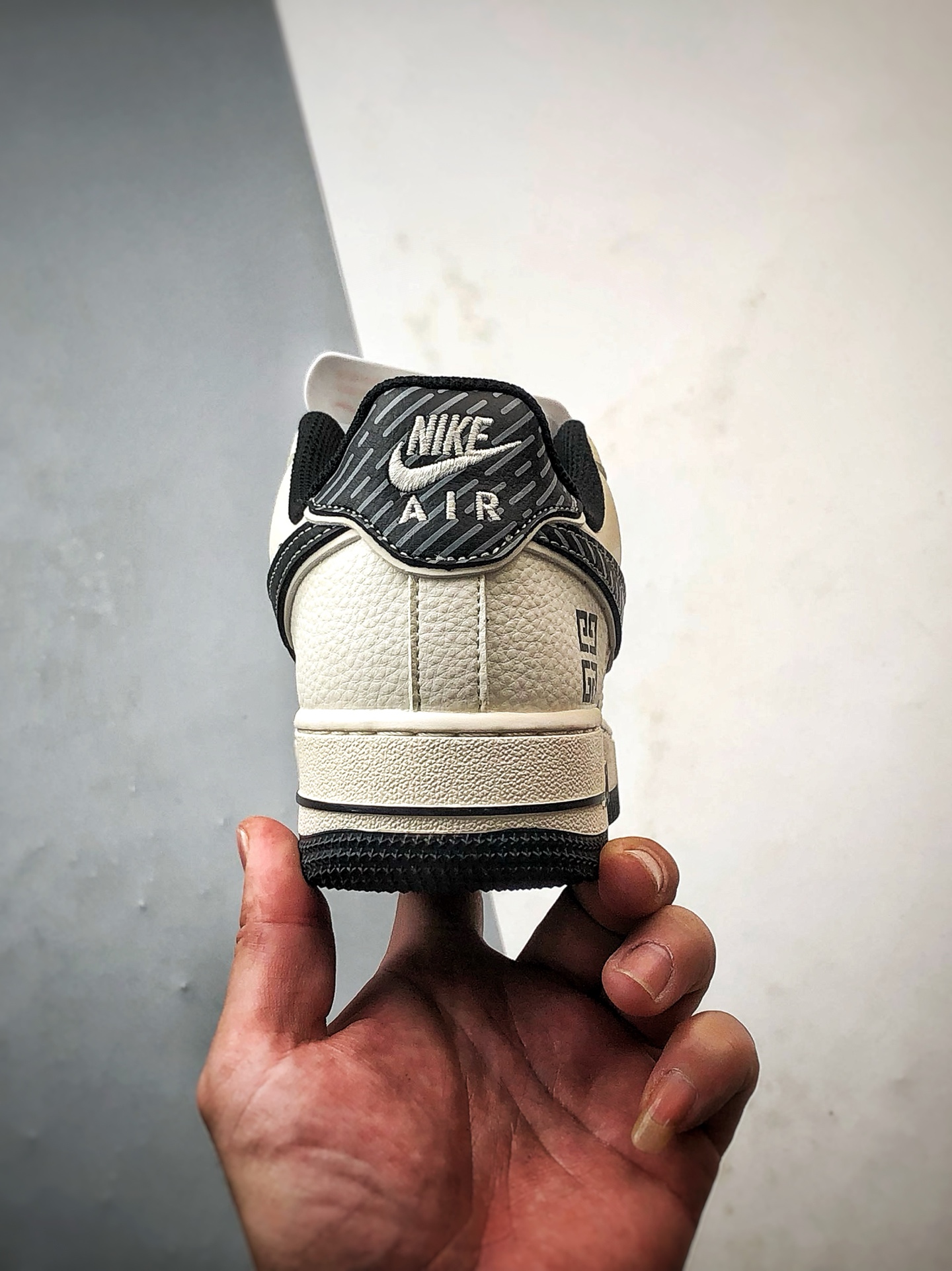 GVC x Air Force 1 Low 米白黑 JP8048-002