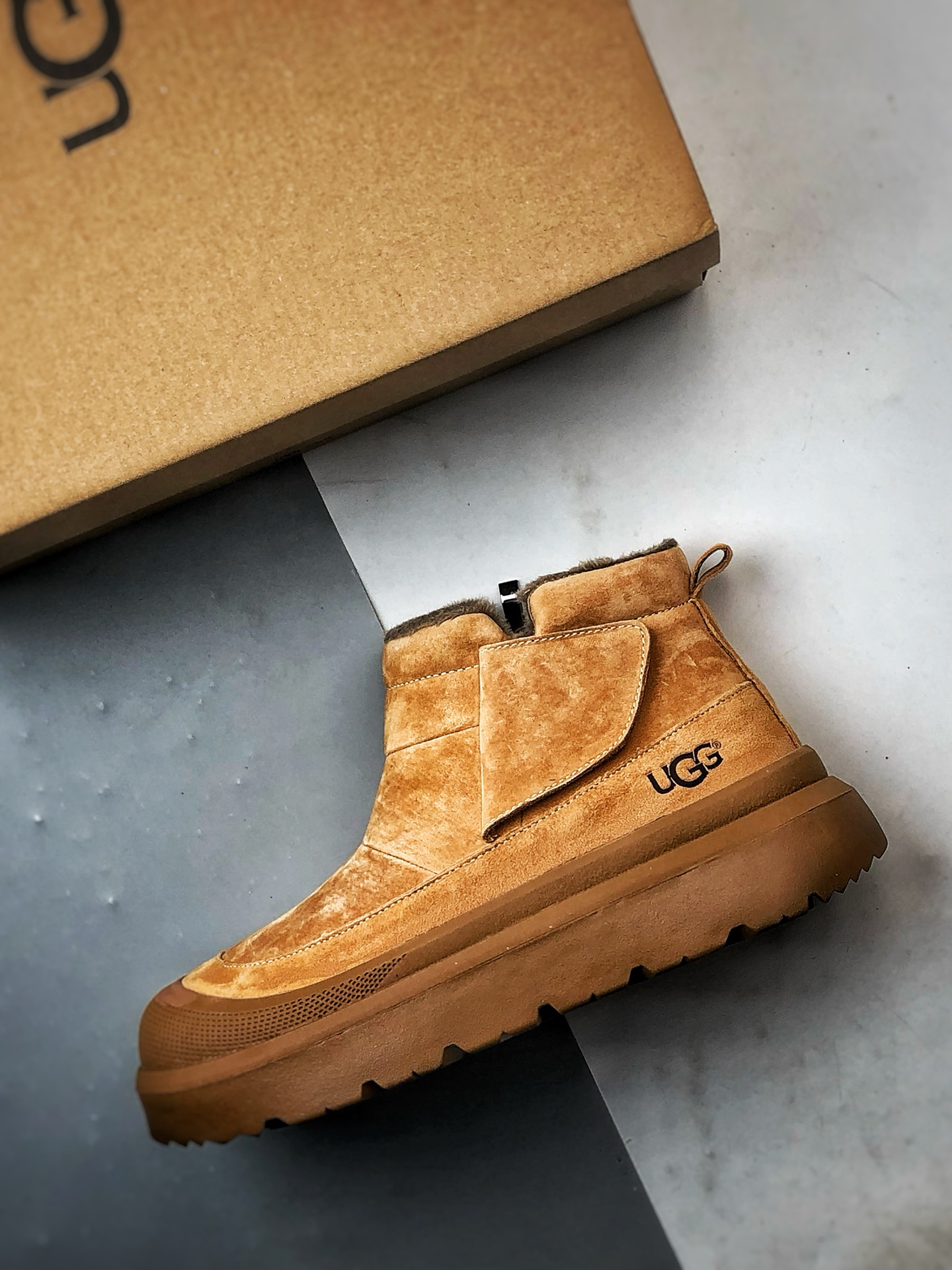 300 UGG Tasman Weather Hybrid 塔斯曼混合系列 秋冬新品户外男士高帮休闲雪地靴