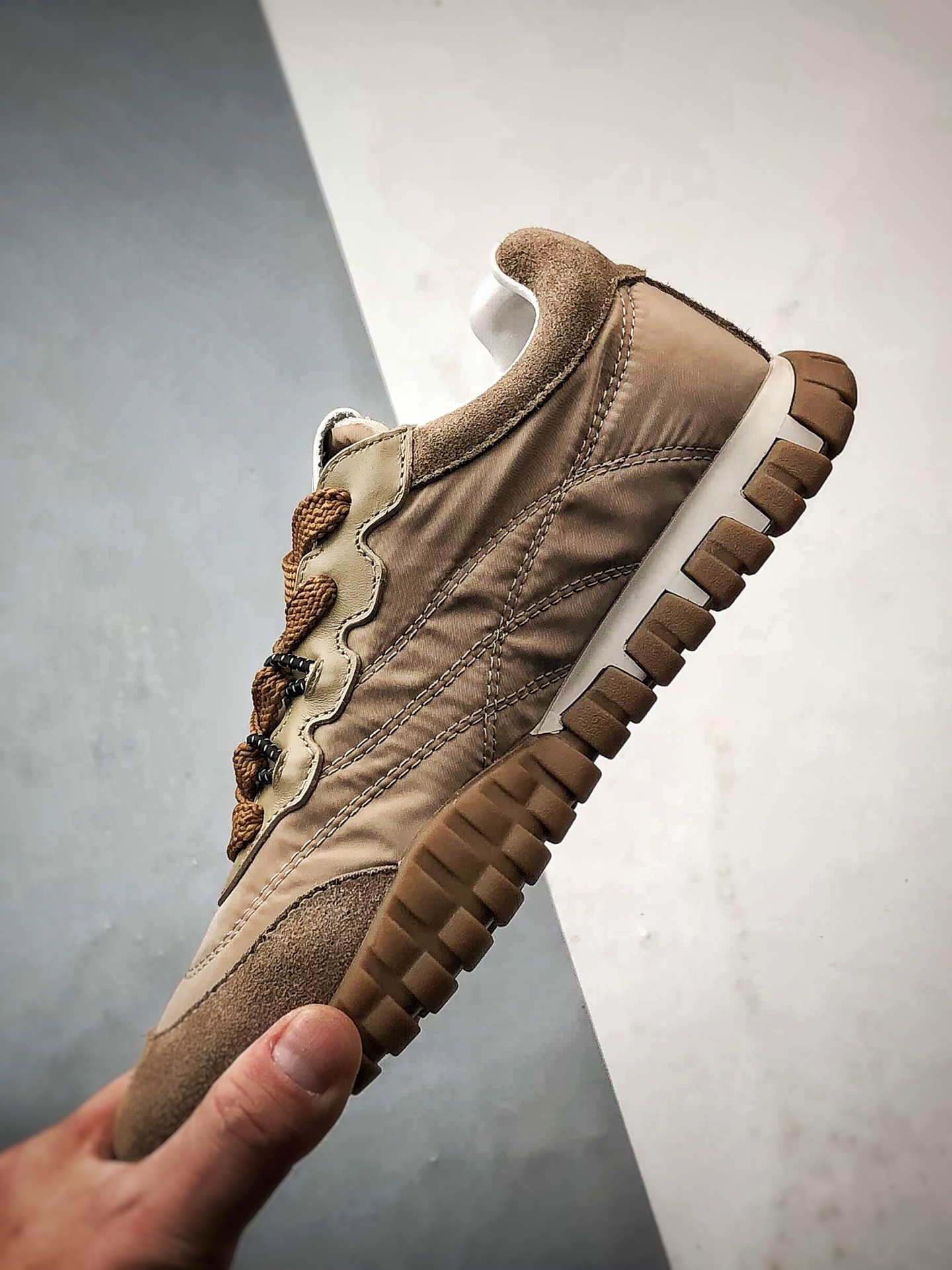 370 MiuMiu/谬谬 德训饼干休闲鞋 棕色 2025新款美式复古风