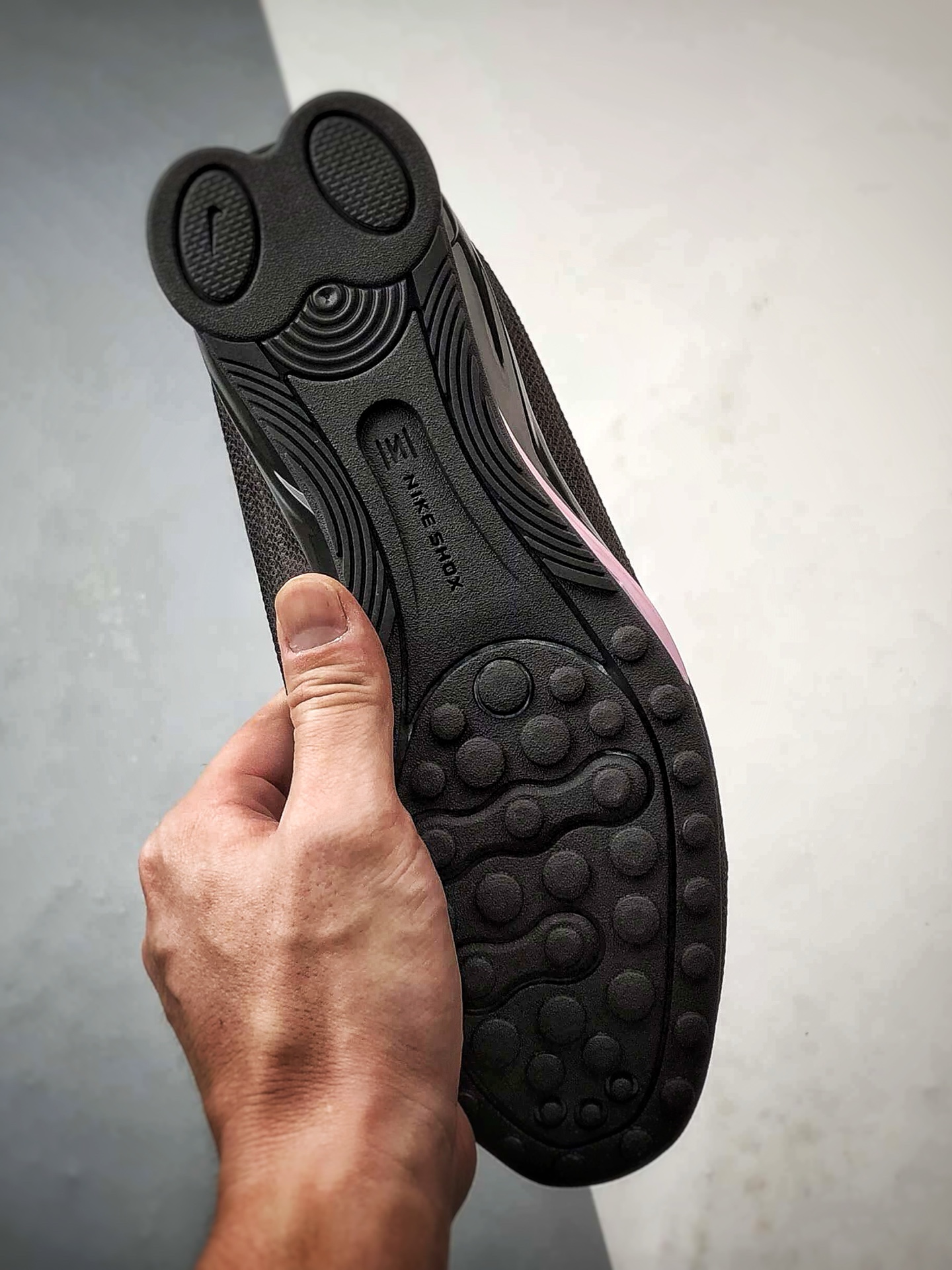 NK Shox Z系列 黑棕粉 气柱科技风舒适生活休闲鞋 HQ7540-200