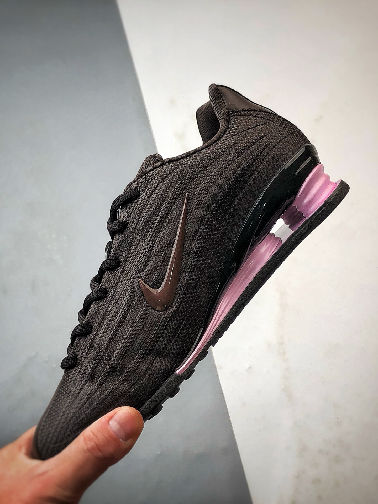 NK Shox Z系列 黑棕粉 气柱科技风舒适生活休闲鞋 HQ7540-200