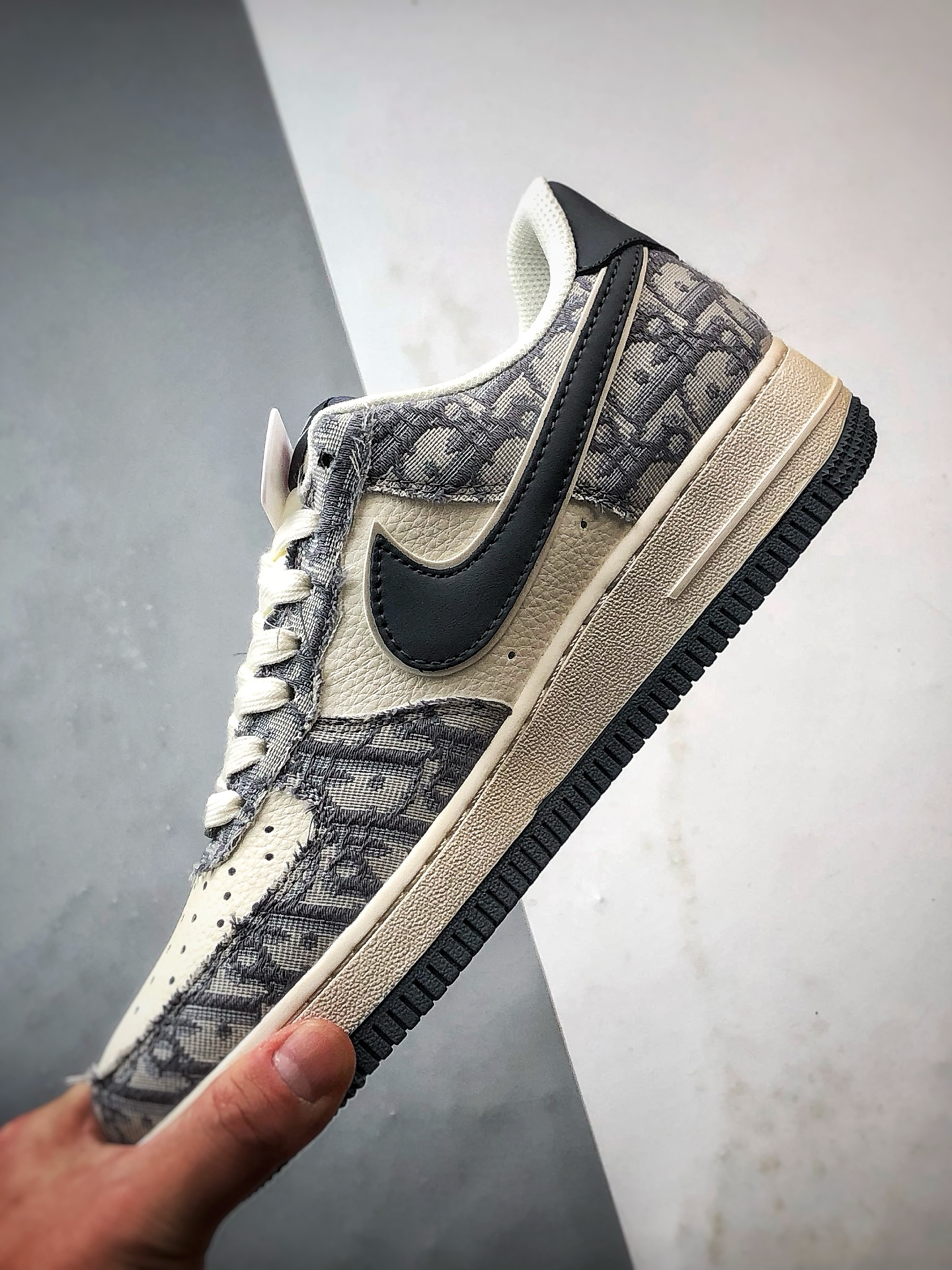 Dior x Air Force 1 Low 印花牛仔米白灰 MZ9588-807