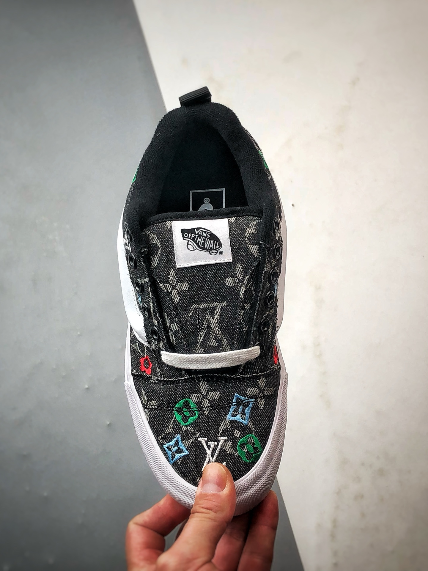 LV x Vans Knu Skool 黑色 强强联名 舒适百搭低帮面包鞋