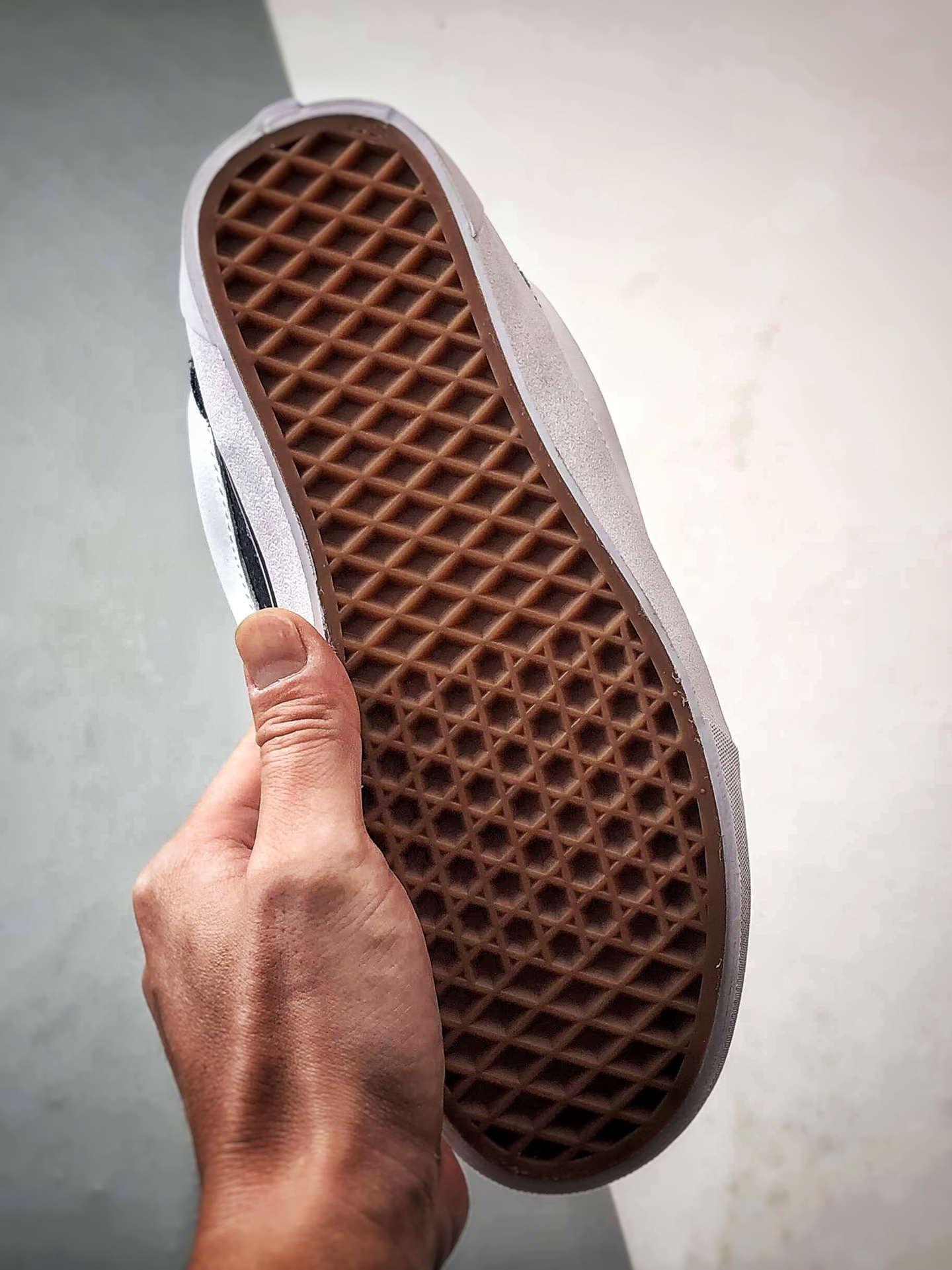 LV x Vans Knu Skool 深蓝色 强强联名 舒适百搭低帮面包鞋-Top High Quatity Cheap Sneakers Fashion Clothing Clothes Bags handbags Shoes of all Brand wholesale With The best Quality And Beautiful Price from China Factory Chinese suppliers wholesaler seller LV x Vans Knu Skool 深蓝色 强强联名 舒适百搭低帮面包鞋