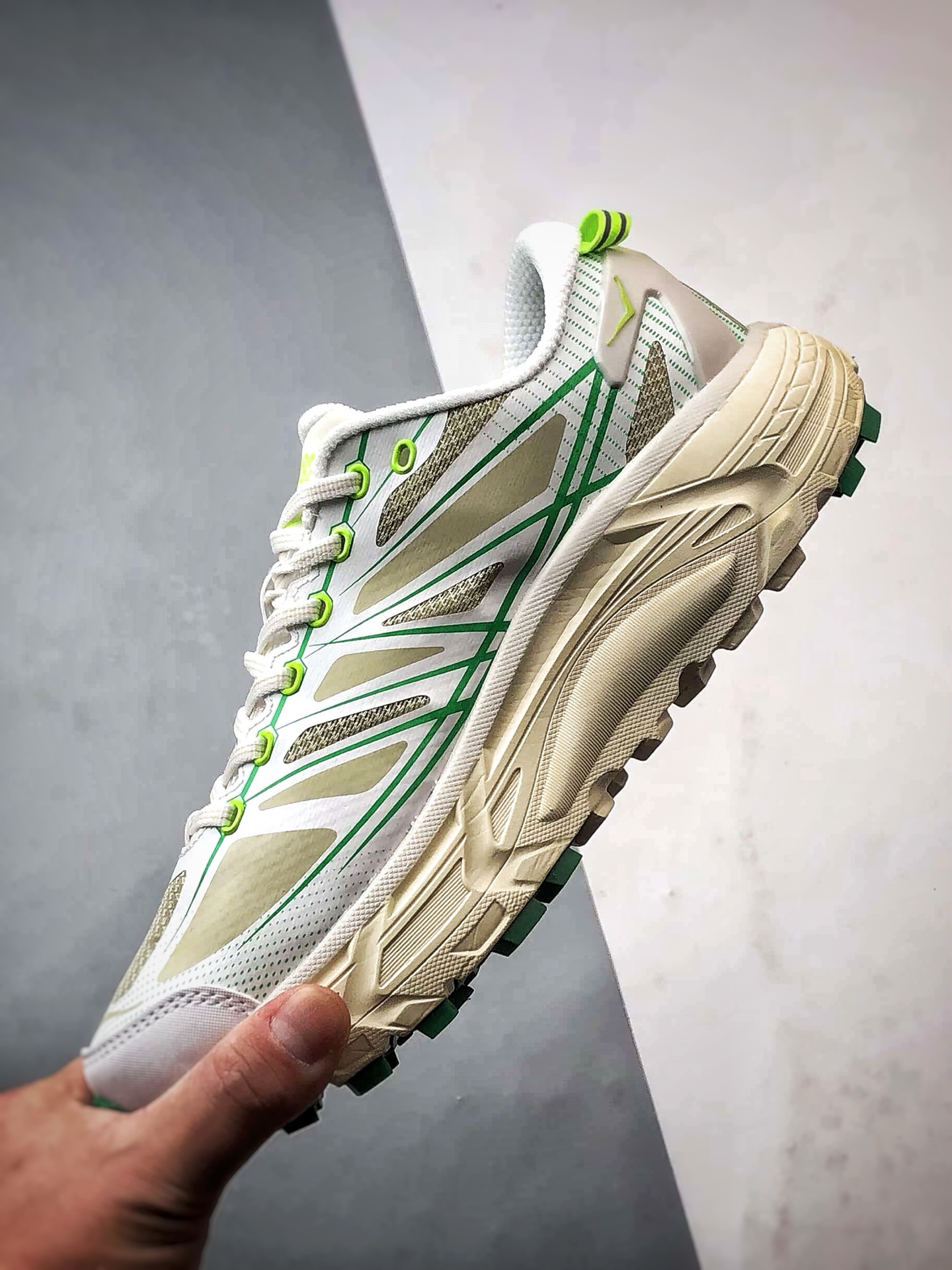 200 Hoka One One Mafate Speed 2 白绿 玛法特低帮厚底轻量户外运动鞋 1126851-WTFR