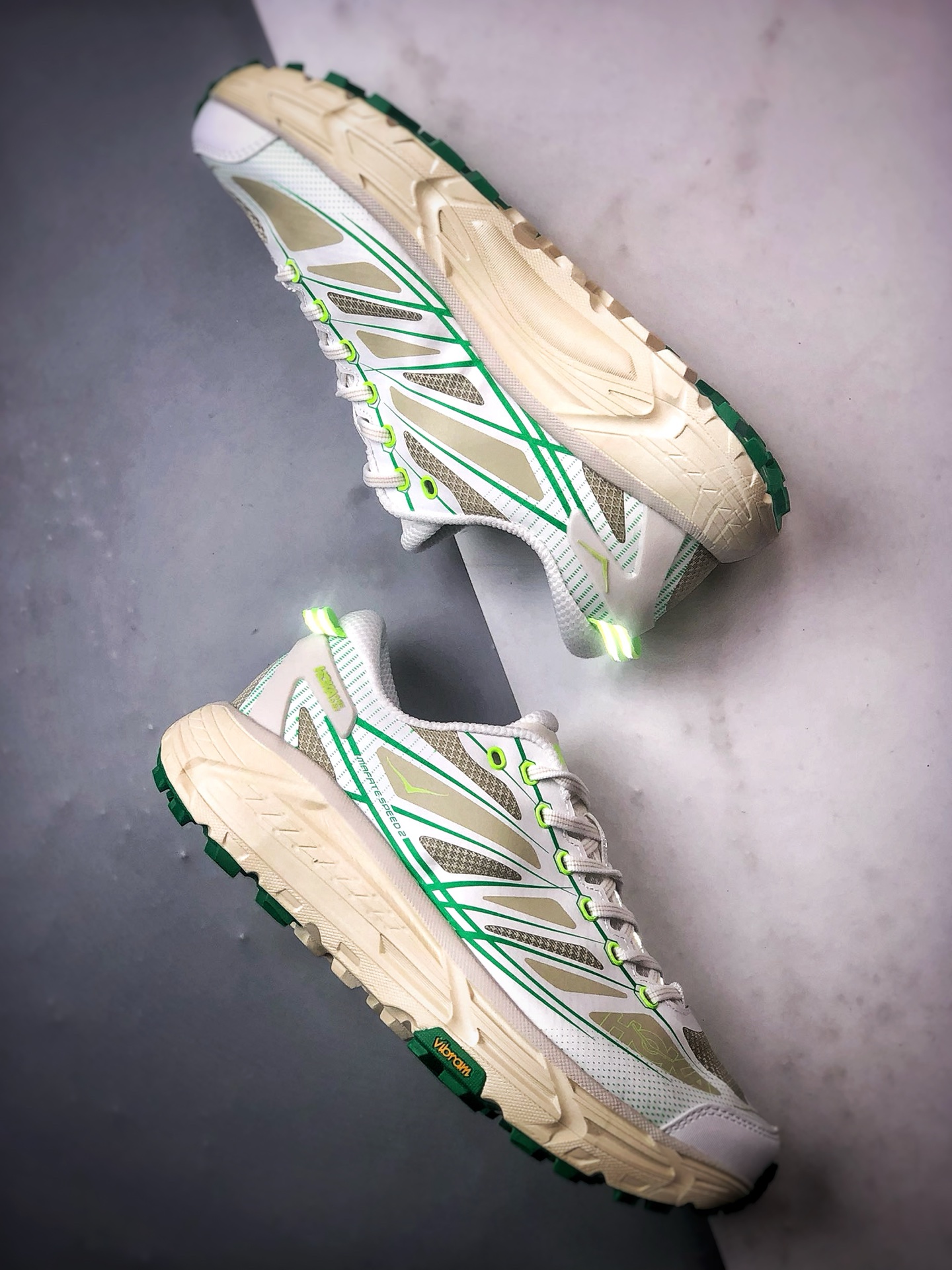 200 Hoka One One Mafate Speed 2 白绿 玛法特低帮厚底轻量户外运动鞋 1126851-WTFR