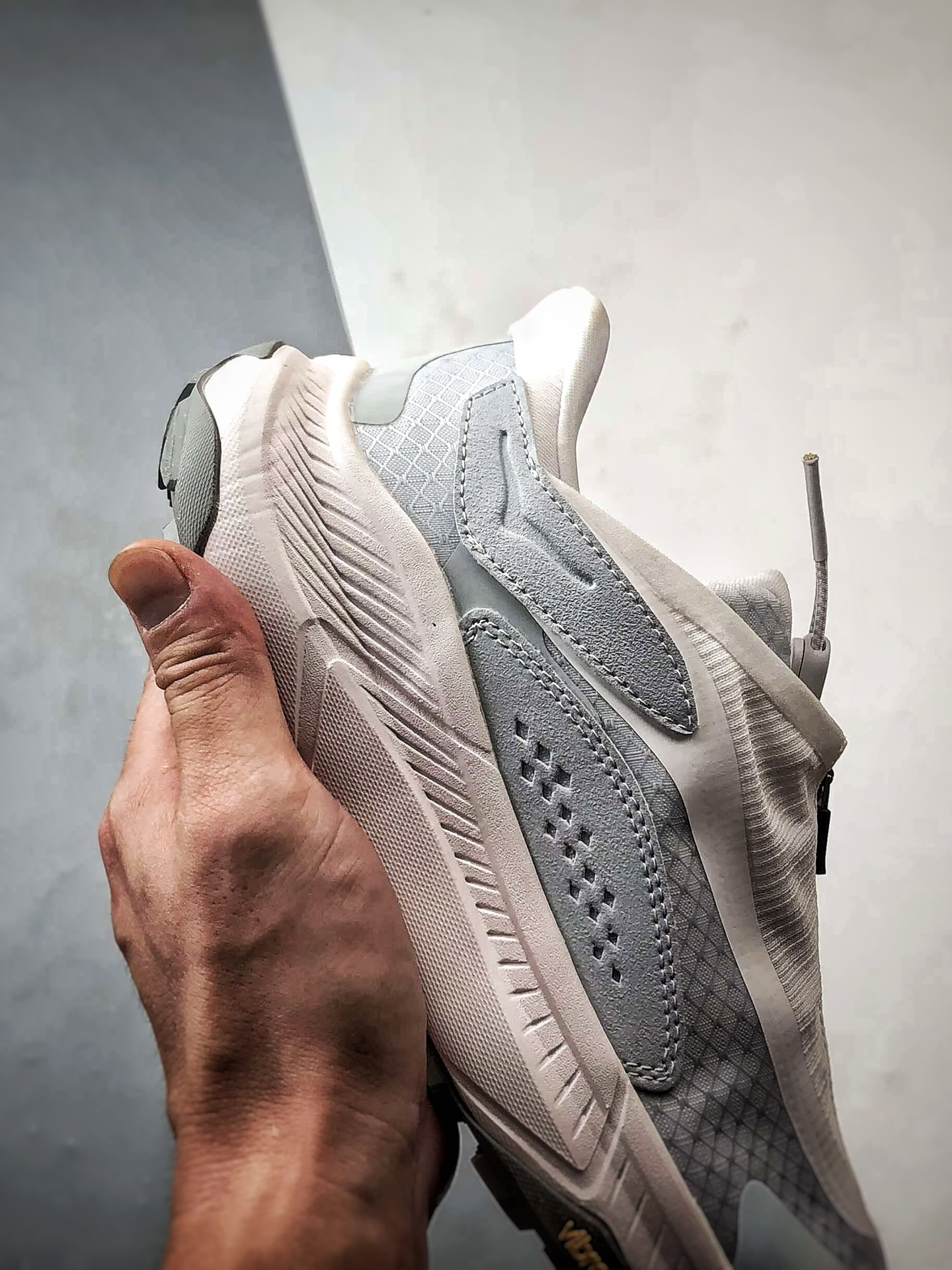 210 Hoka One One Project Transport 白色 机能风专业户外越野运动鞋 1162850-WMC