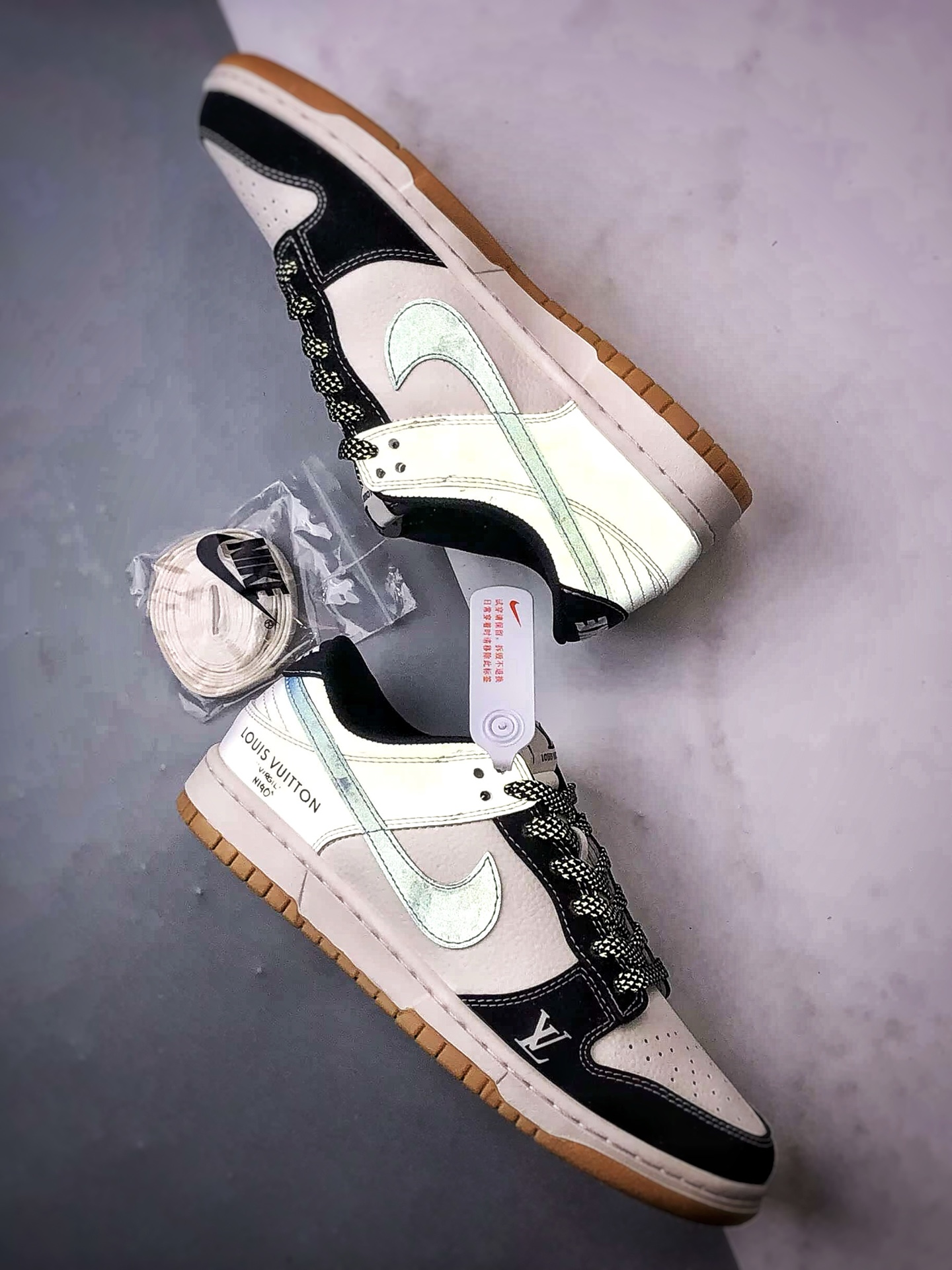 NK Dunk Low Retro ”DIY高端定制” LV黑白蓝钩 低帮休闲运动板鞋 JP1648-003