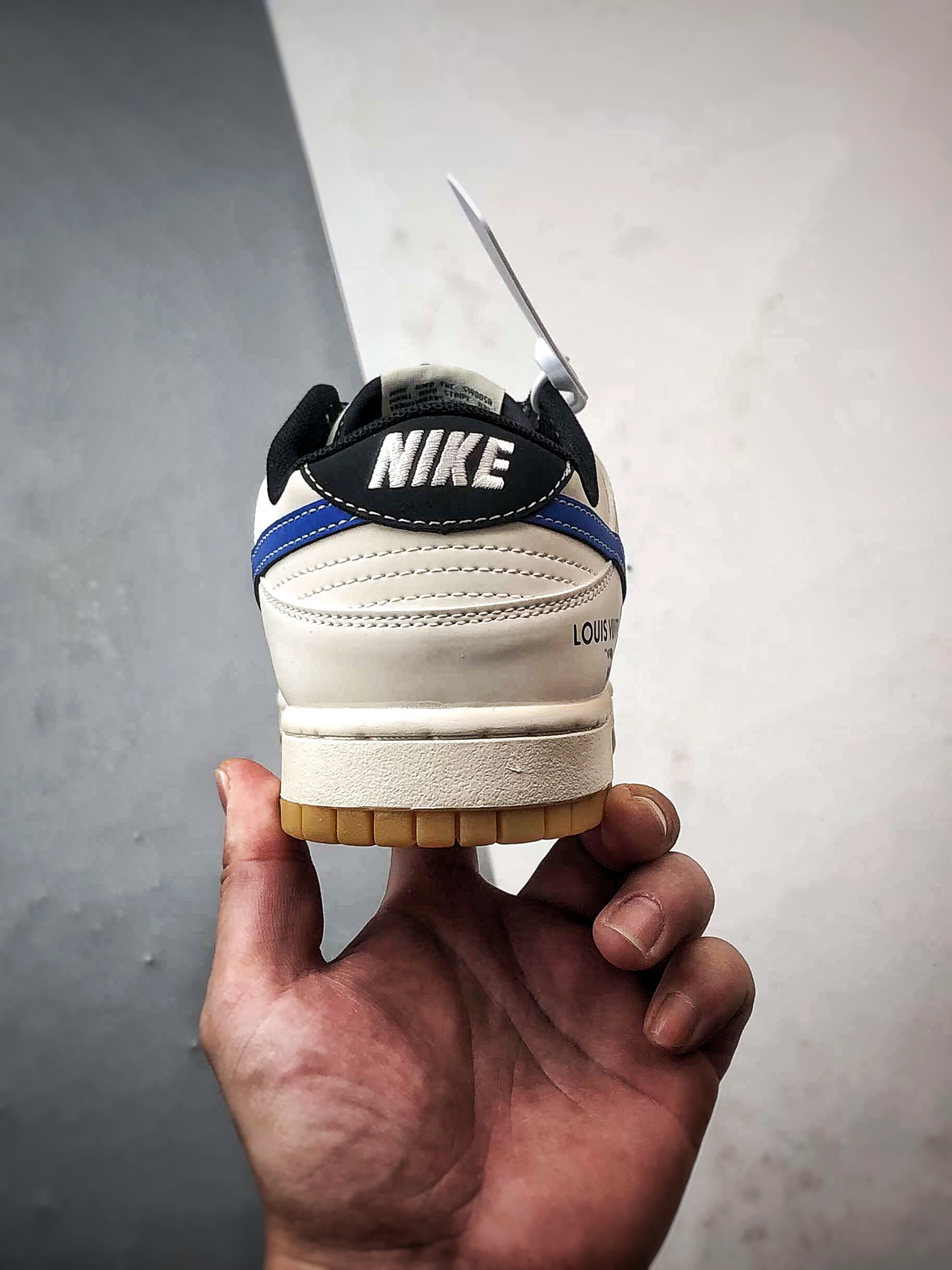 NK Dunk Low Retro ”DIY高端定制” LV黑白蓝钩 低帮休闲运动板鞋 JP1648-003