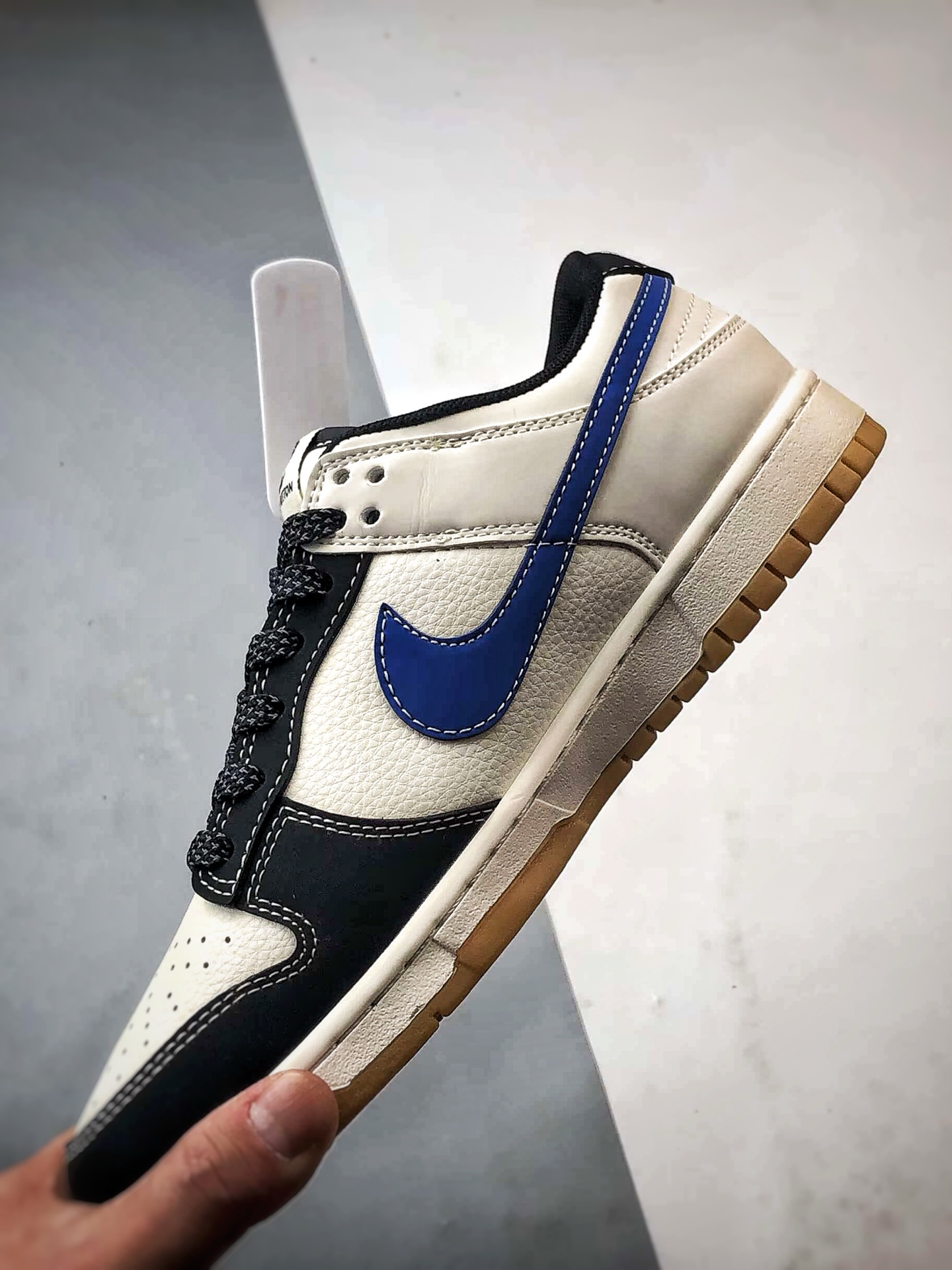 NK Dunk Low Retro ”DIY高端定制” LV黑白蓝钩 低帮休闲运动板鞋 JP1648-003