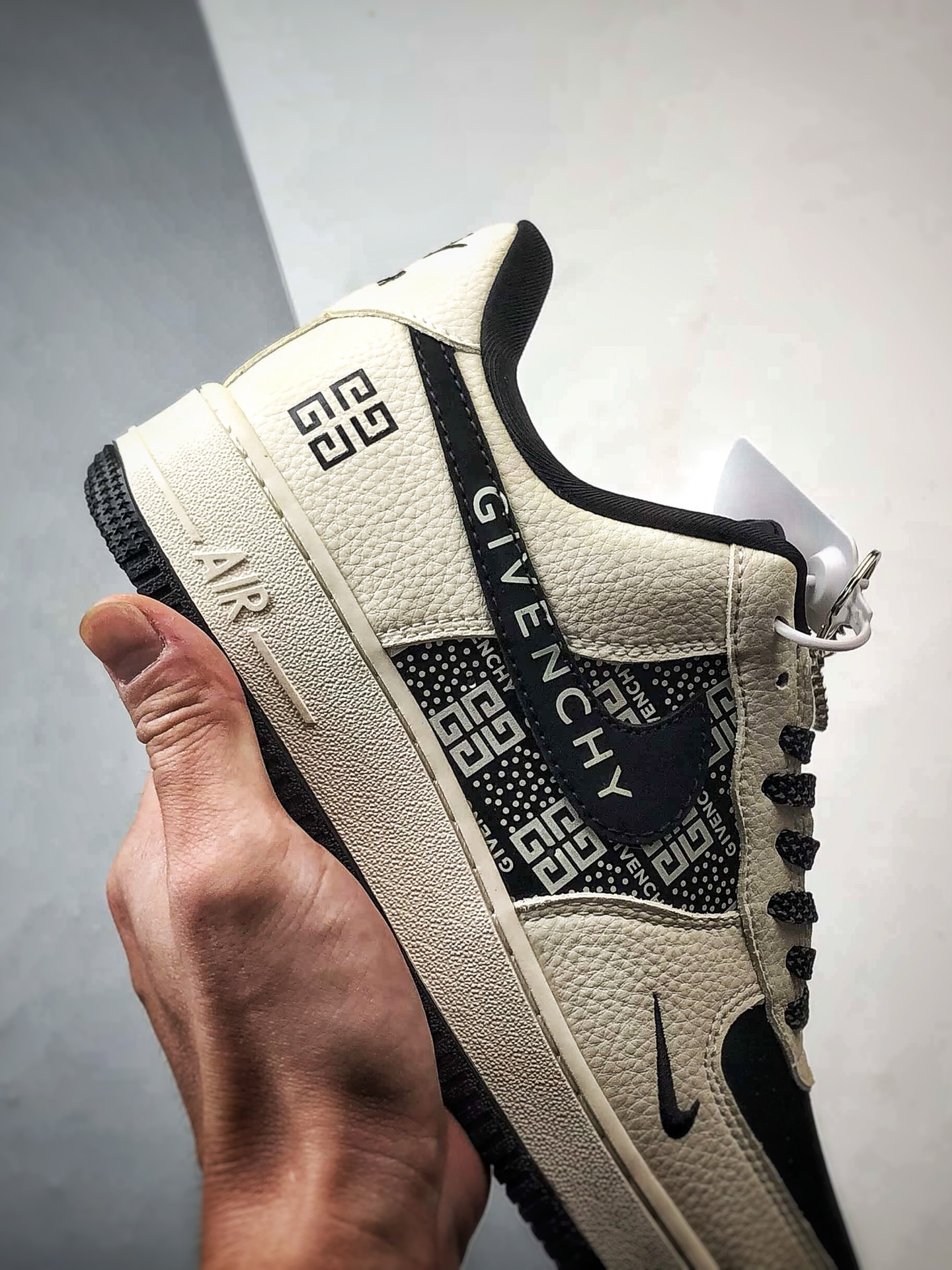 GVC x Air Force 1 Low 涂鸦米白黑 KJ1688-021