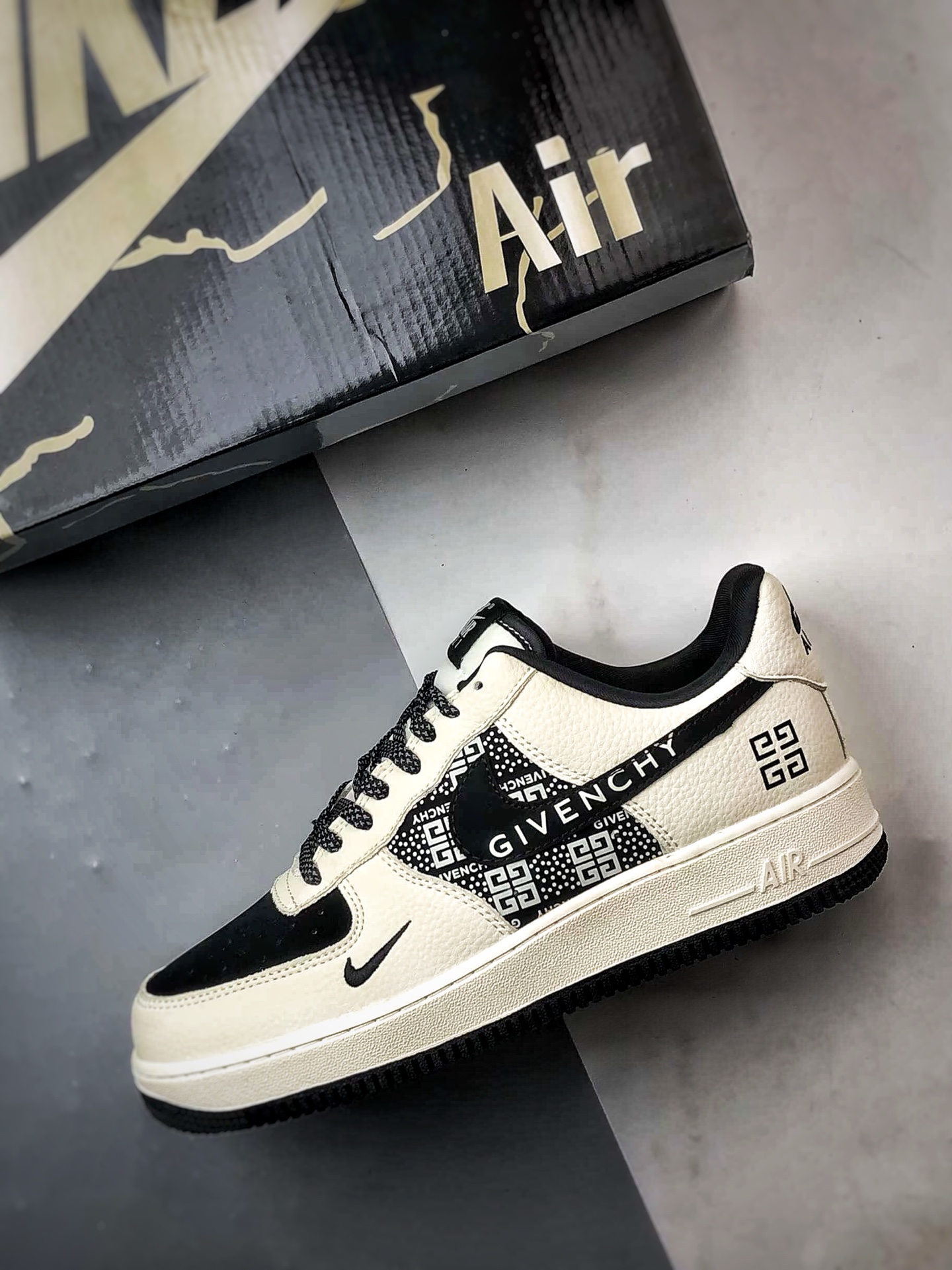 GVC x Air Force 1 Low 涂鸦米白黑 KJ1688-021