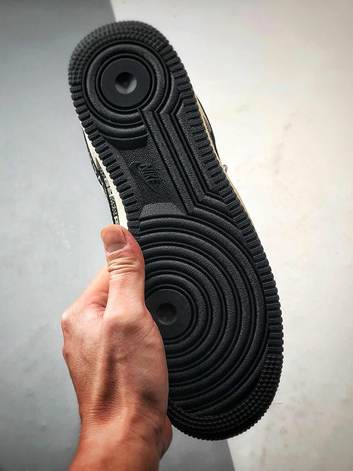 GVC x Air Force 1 Low 涂鸦米白黑 KJ1688-021