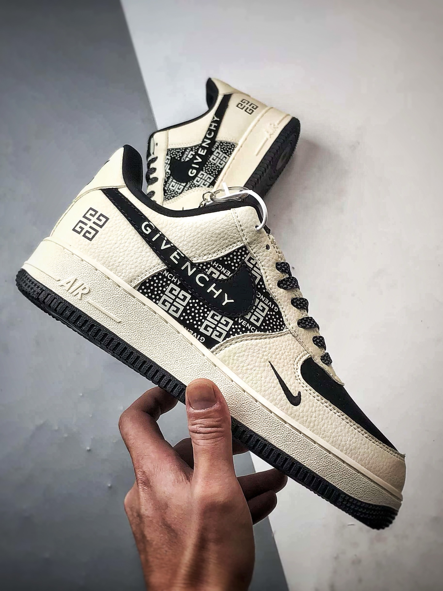 GVC x Air Force 1 Low 涂鸦米白黑 KJ1688-021