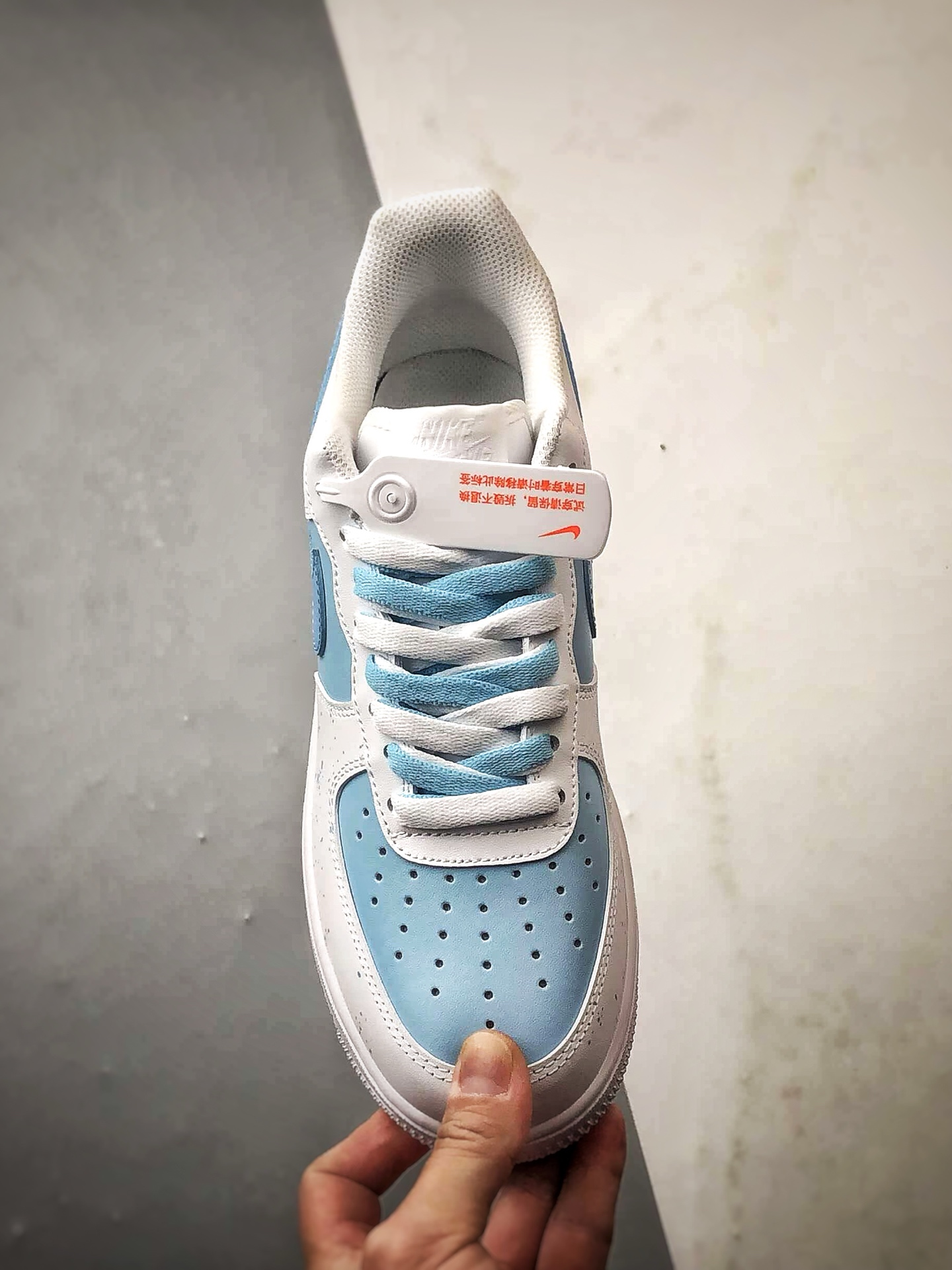 280 定制球鞋 Air Force 1 Low 简约浪漫 夏晚白蓝 经典休闲运动板鞋 ZH0316-117-Chinese UA Cheap High Quatity Brand Clothes Bags handbags Sneakers wholesale wholesaler seller from China Factory suppliers Fashion Clothing Shoes best Quality Beautiful Price 280 定制球鞋 Air Force 1 Low 简约浪漫 夏晚白蓝 经典休闲运动板鞋 ZH0316-117