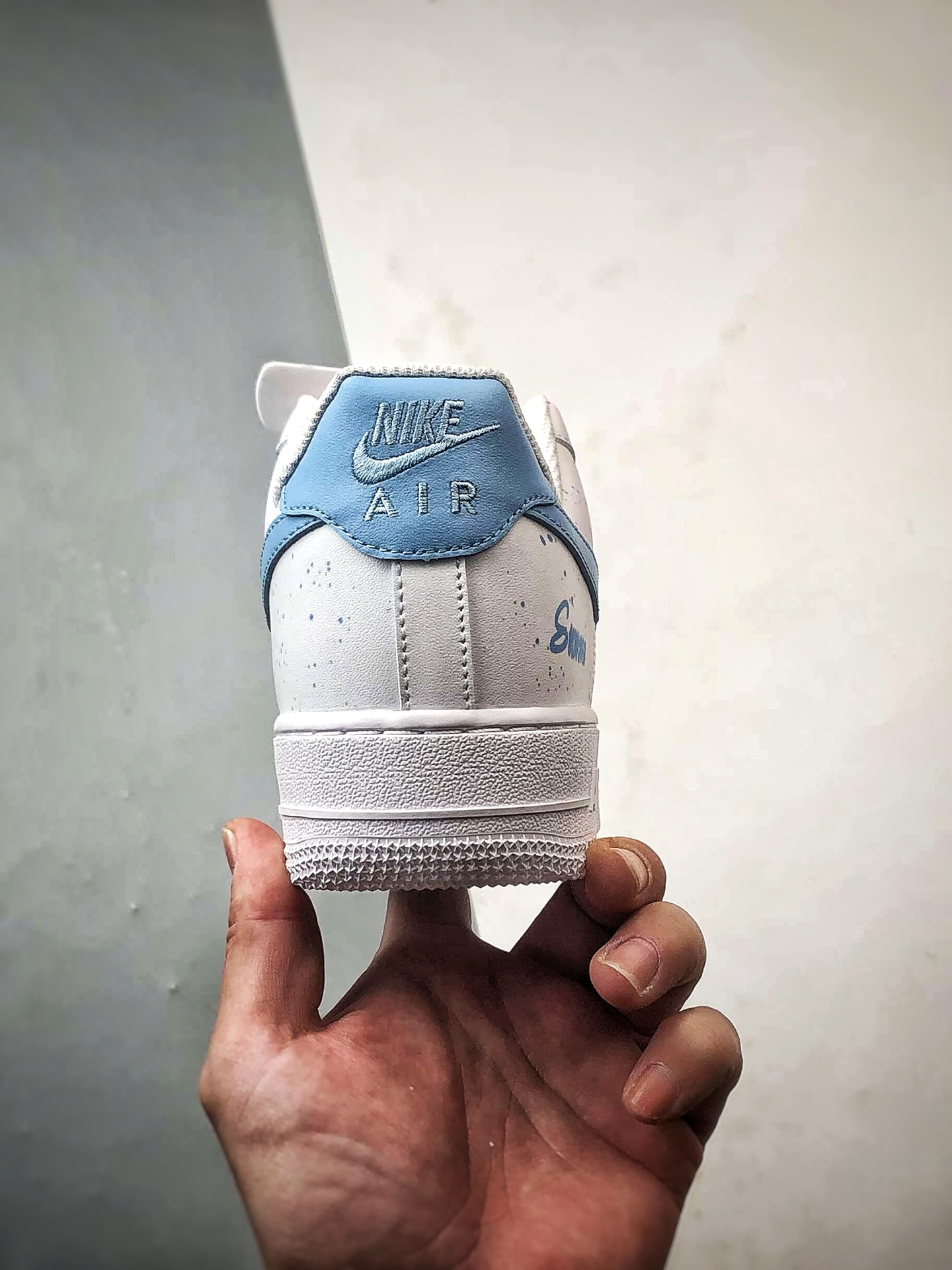 280 定制球鞋 Air Force 1 Low 简约浪漫 夏晚白蓝 经典休闲运动板鞋 ZH0316-117-Chinese UA Cheap High Quatity Brand Clothes Bags handbags Sneakers wholesale wholesaler seller from China Factory suppliers Fashion Clothing Shoes best Quality Beautiful Price 280 定制球鞋 Air Force 1 Low 简约浪漫 夏晚白蓝 经典休闲运动板鞋 ZH0316-117