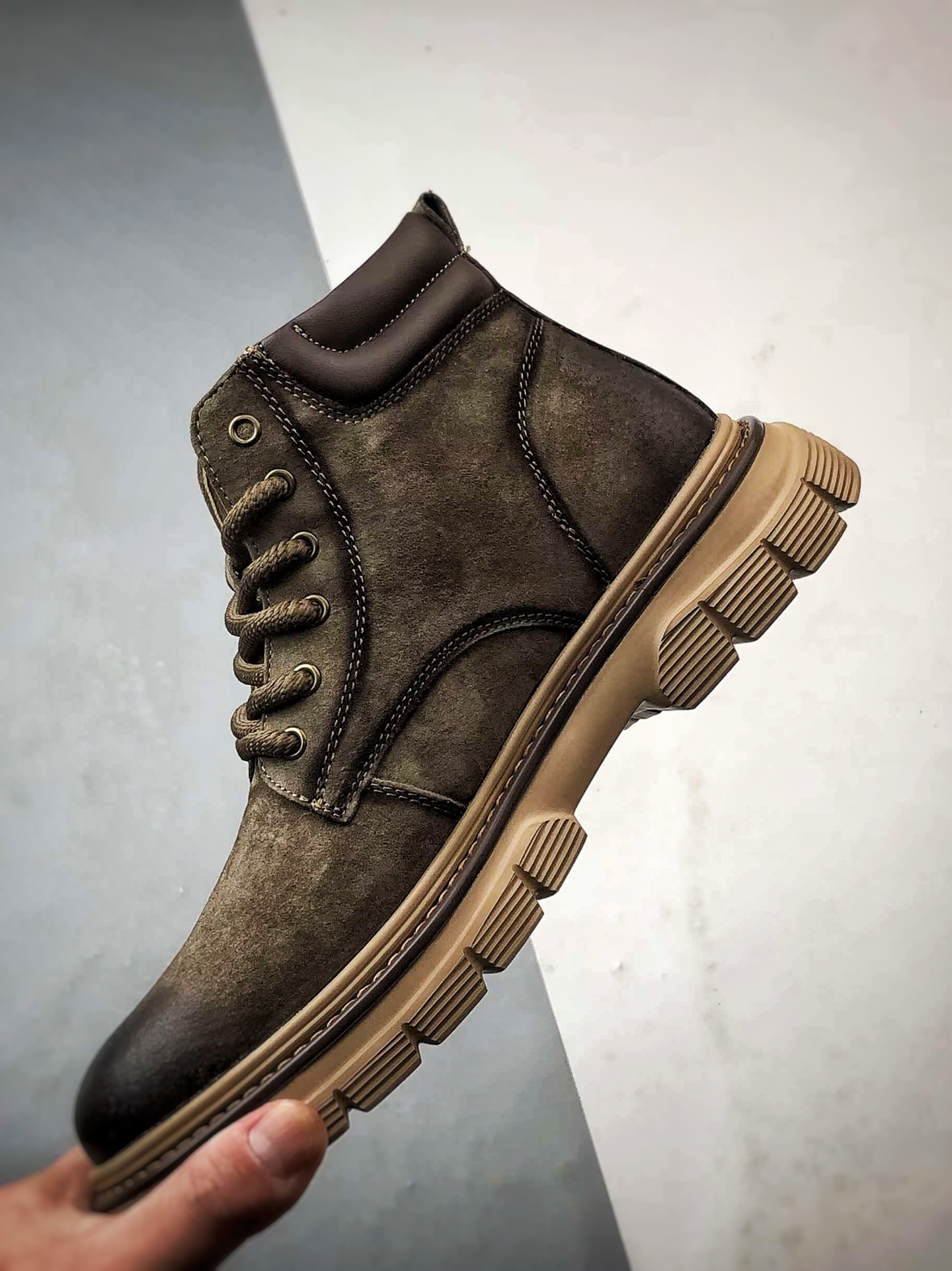 320 Timberland 添柏岚/天伯伦 秋冬新品 户外轻量加绒休闲大黄靴 TB10036M