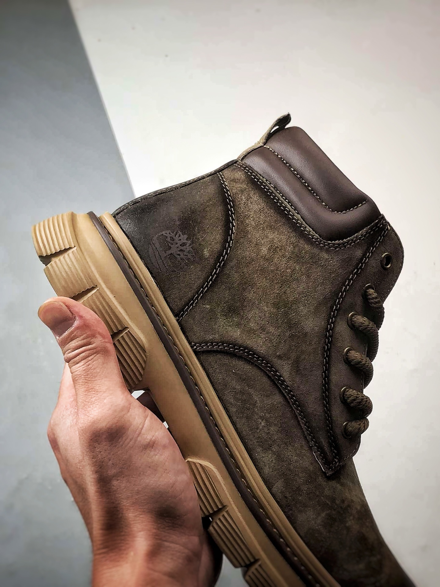 320 Timberland 添柏岚/天伯伦 秋冬新品 户外轻量加绒休闲大黄靴 TB10036M