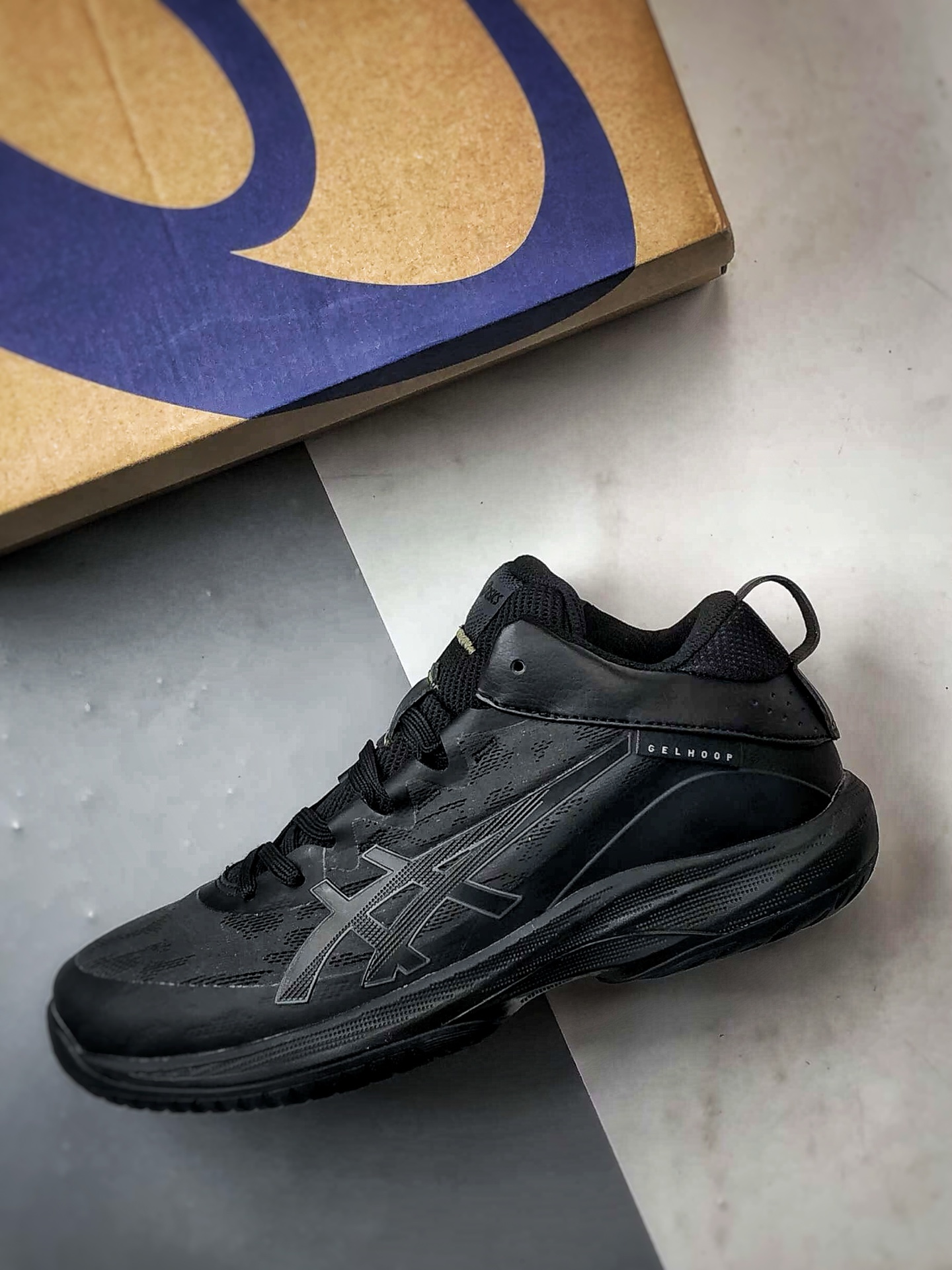 220 Asics Gel-Hoop v17 黑色 亚瑟士时尚简约缓冲减震篮球鞋 1063A096-001