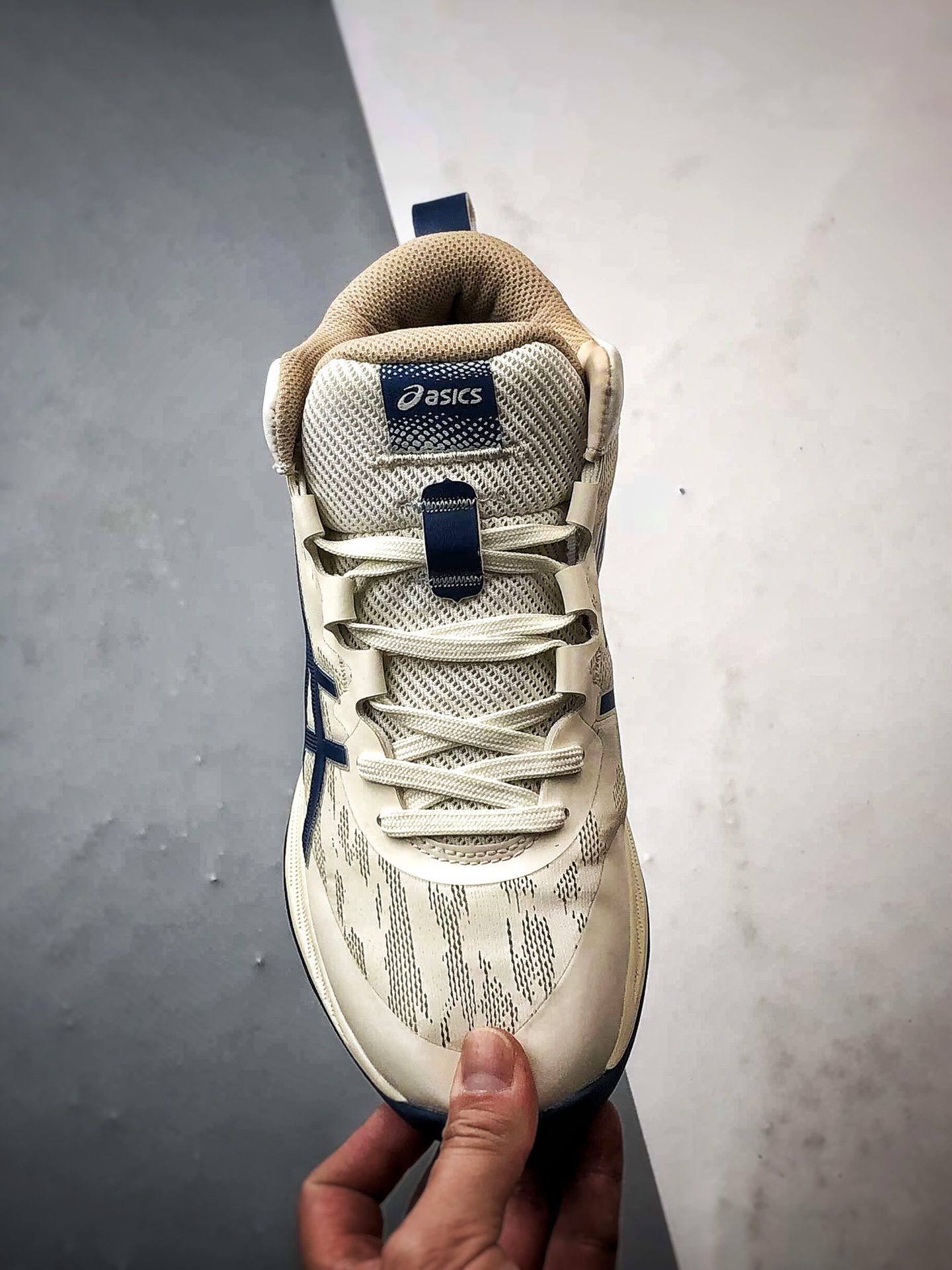 220 Asics Gel-Hoop v17 米蓝色 亚瑟士时尚简约缓冲减震篮球鞋 1063A101-103