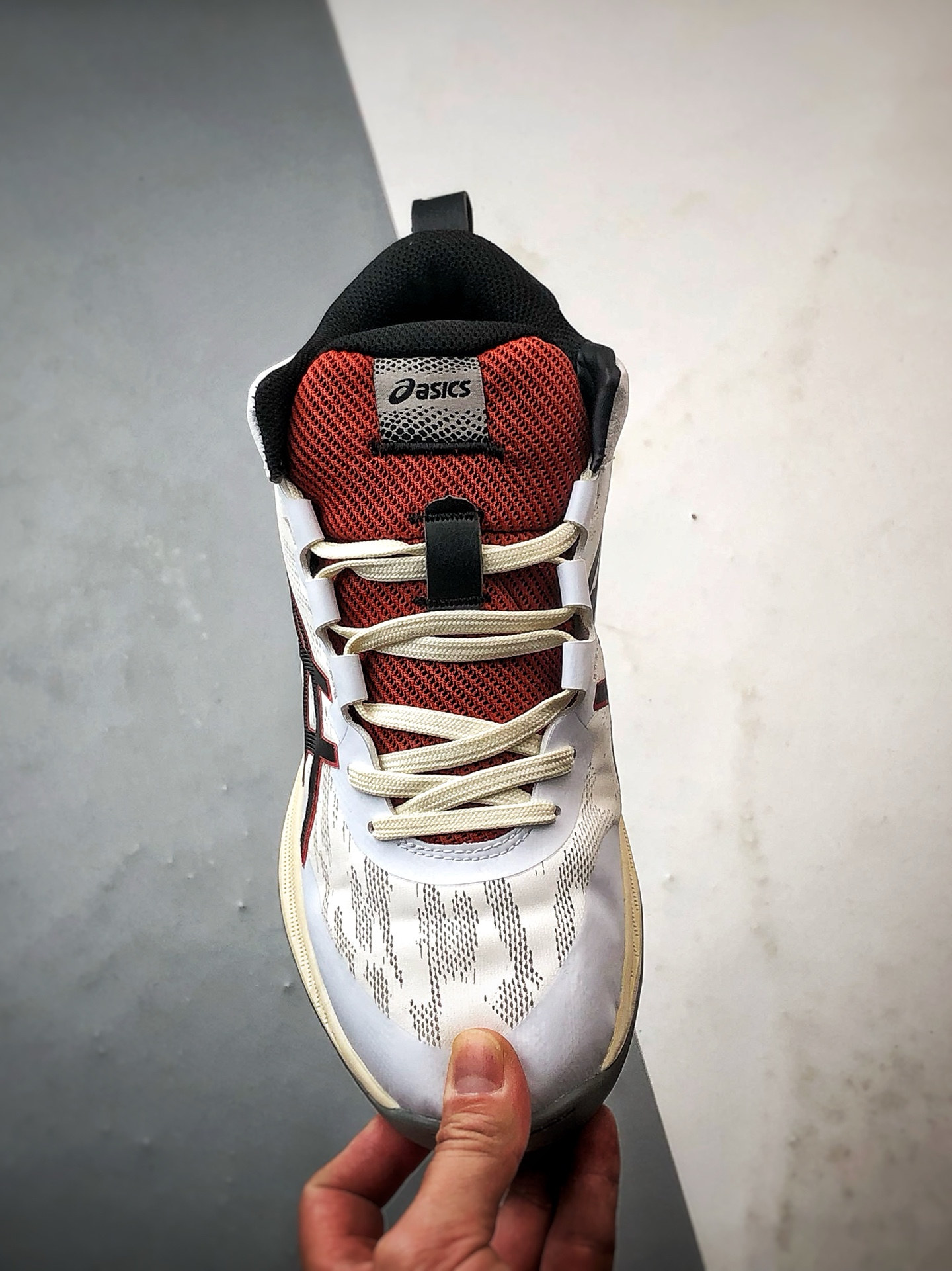 220 Asics Gel-Hoop v17 白黑红 亚瑟士时尚简约缓冲减震篮球鞋 1063A101-104