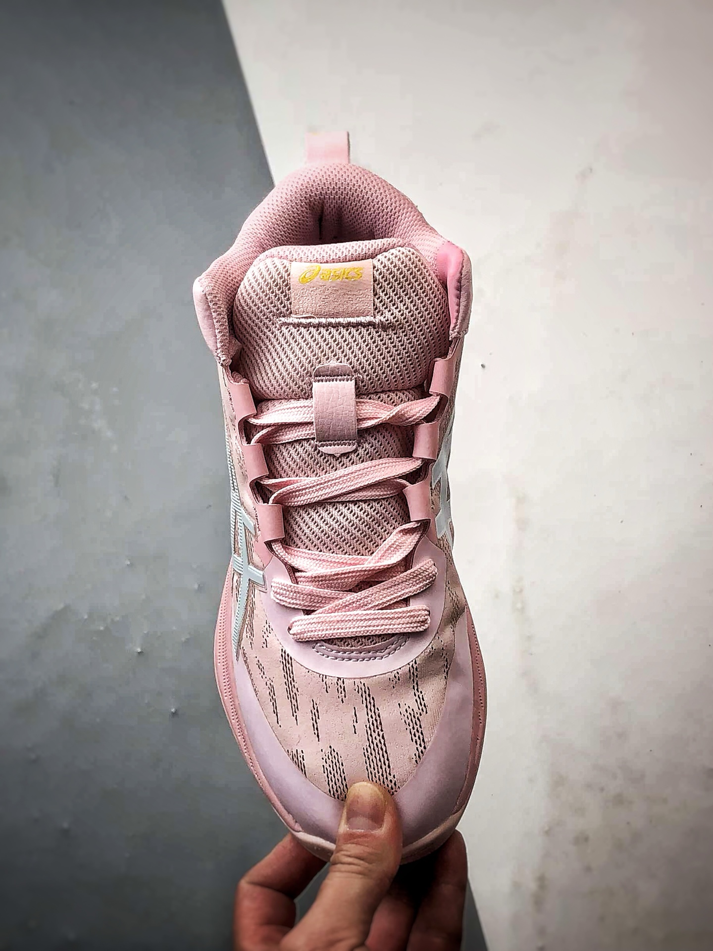 Asics Gel-Hoop v17 粉色 亚瑟士时尚简约缓冲减震篮球鞋 1063A110-700