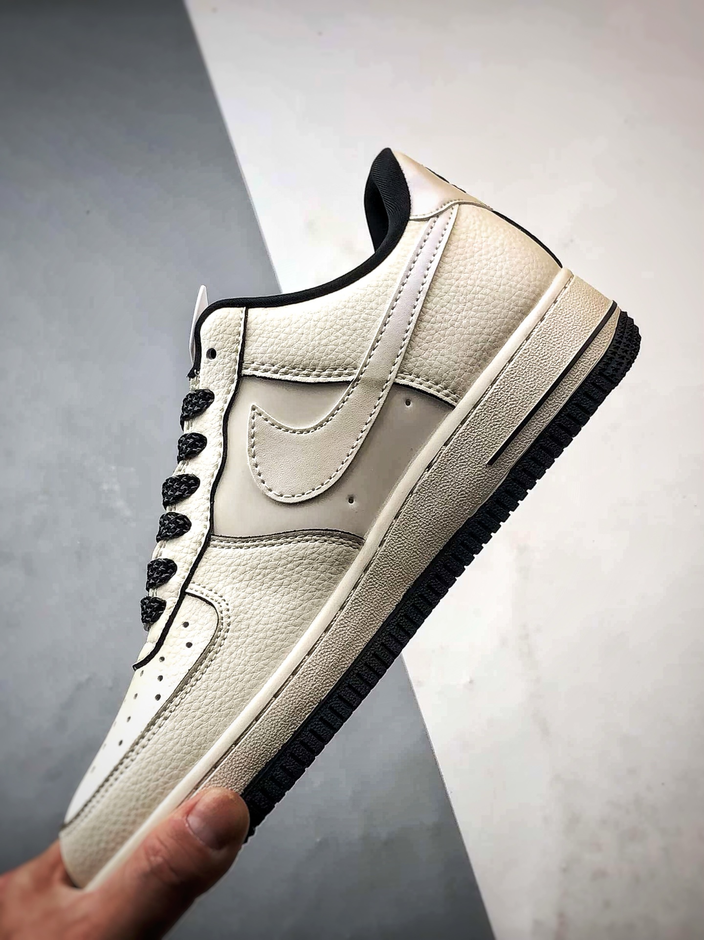 Sup x Air Force 1 Low 反光米白黑 XX3168-220